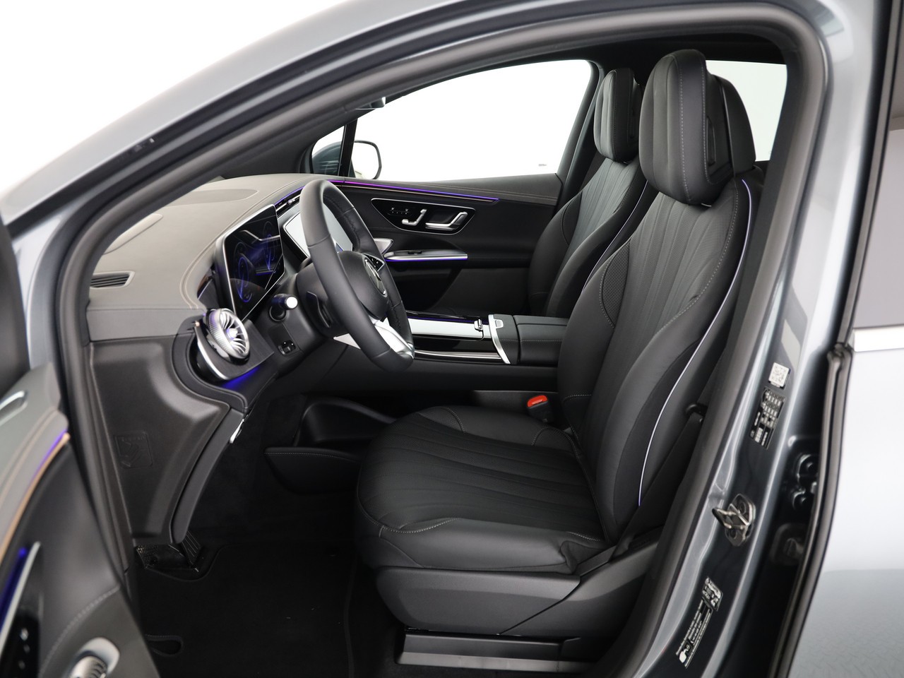 MERCEDES-BENZ EQE SUV 350 4 Matic-showroom-element-3