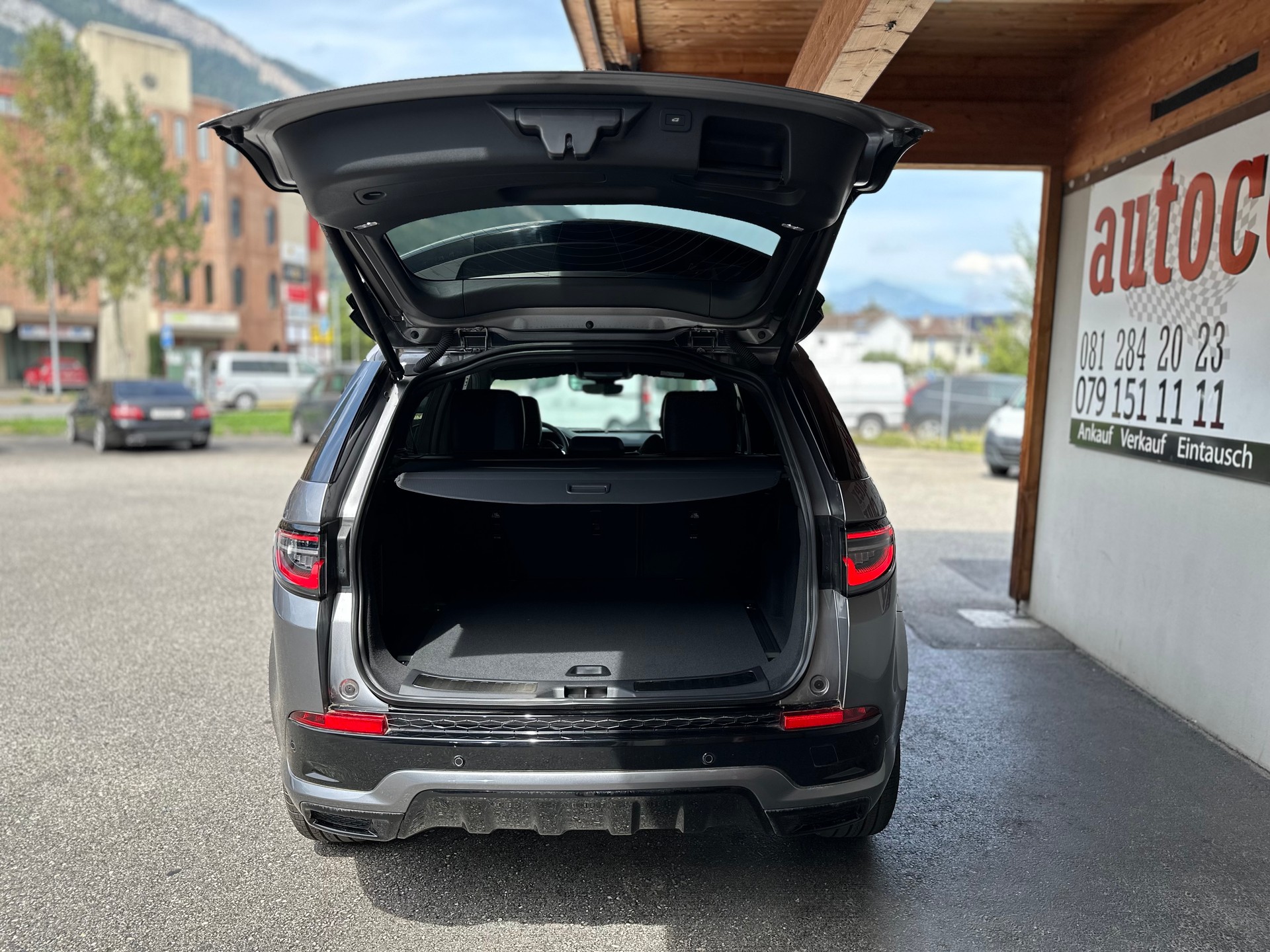 LAND ROVER Discovery Sport R Dyn P200 2.0 Si4 MHEV SE AT9-image-12