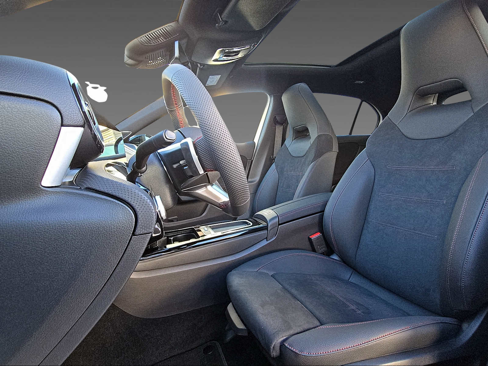 MERCEDES-BENZ A 250 4Matic-image-6