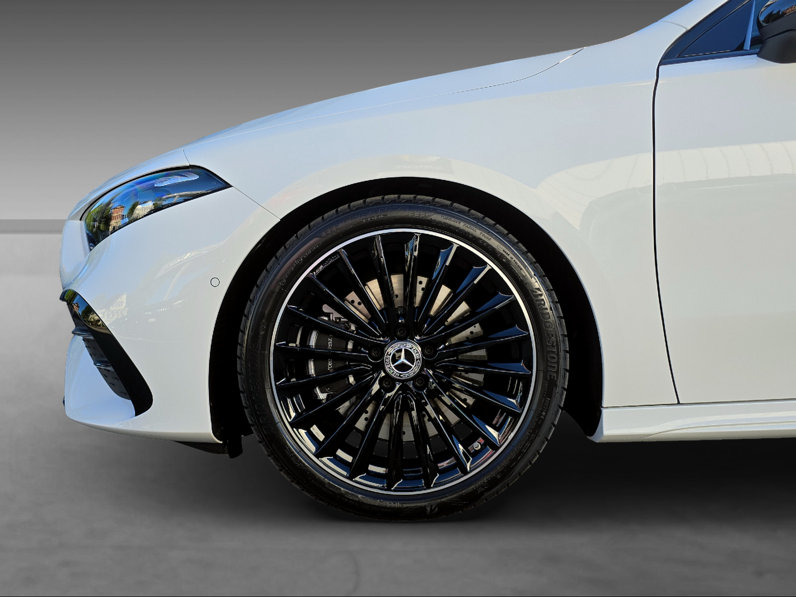 MERCEDES-BENZ A 250 4Matic-image-5