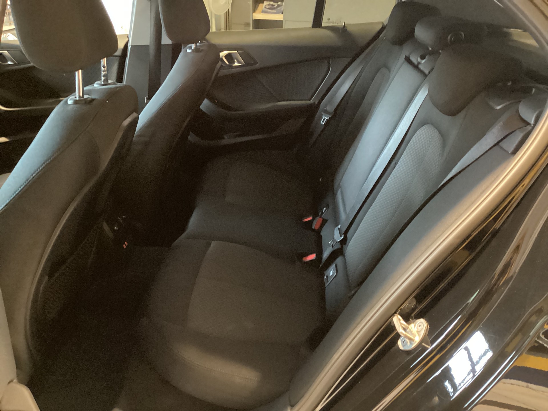 BMW 120i Sport Line Steptronic-image-9