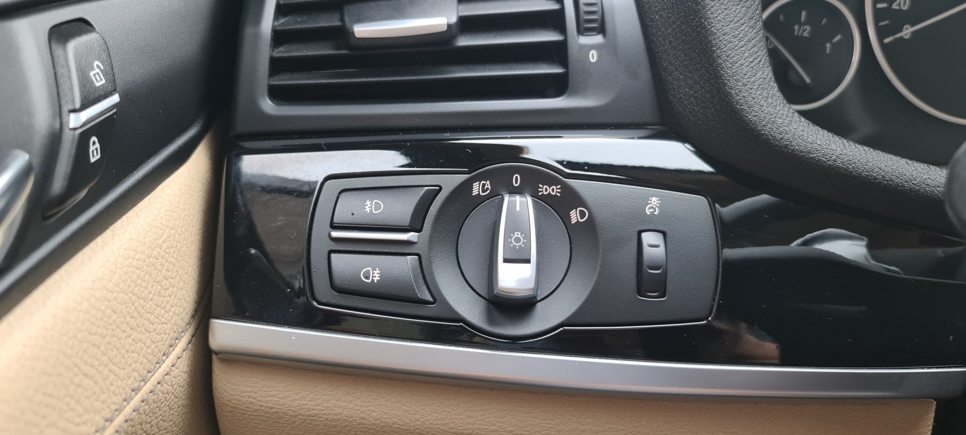 BMW X3 xDrive 35i xLine Steptronic-image-19