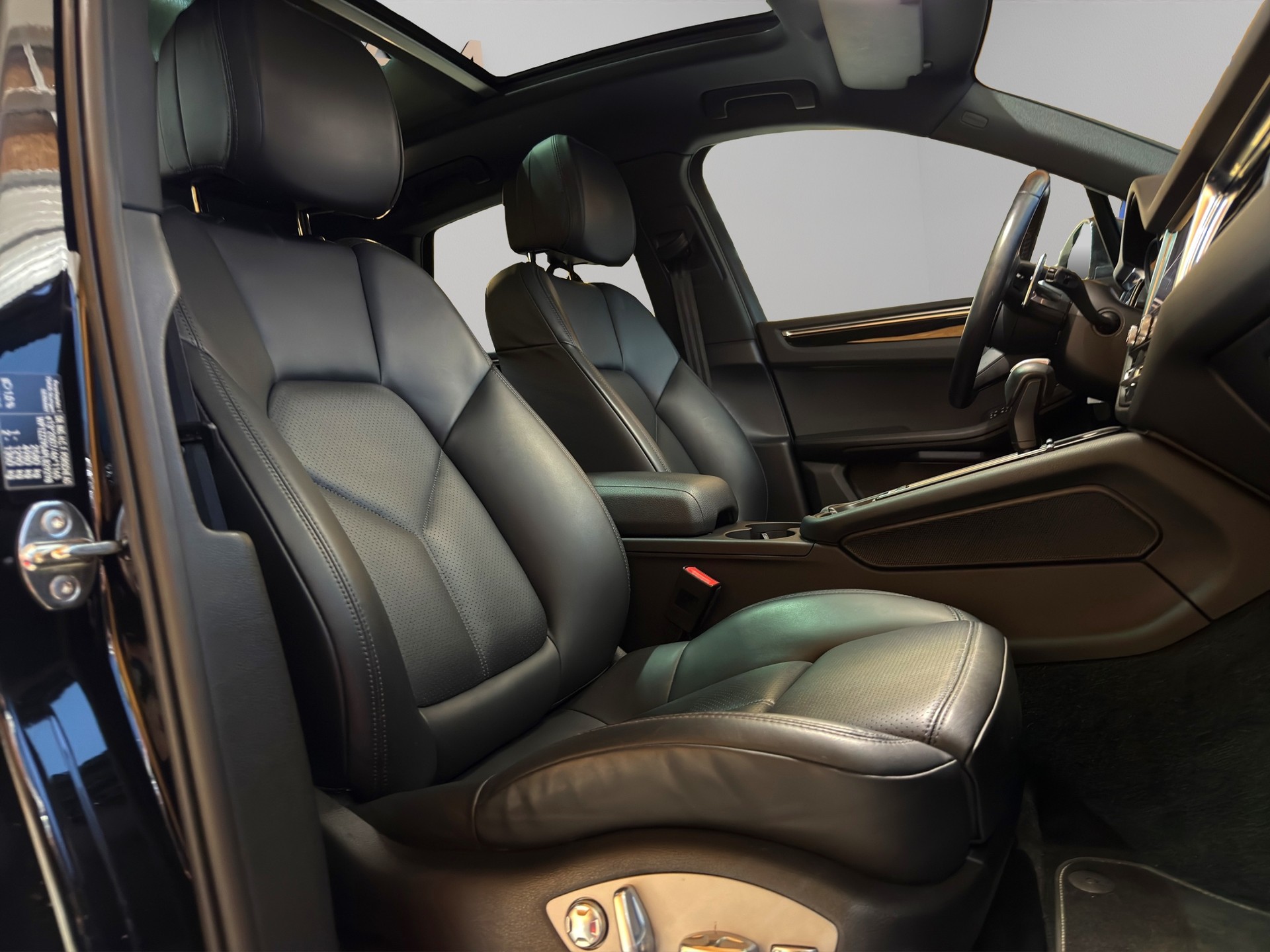 PORSCHE Macan S PDK-image-12