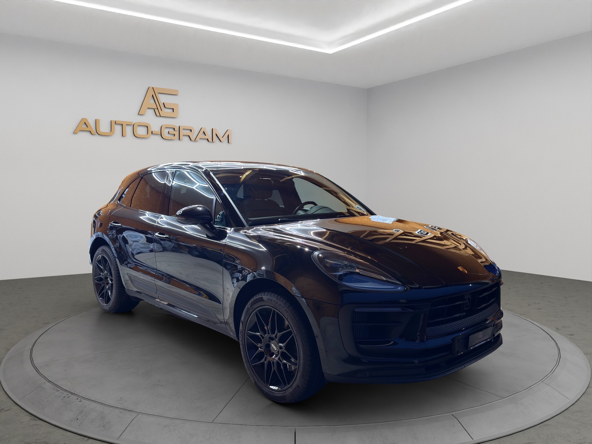 PORSCHE Macan S PDK-image-6