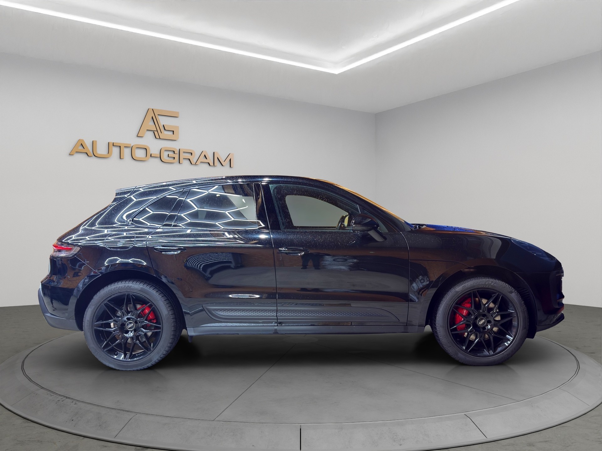 PORSCHE Macan S PDK-image-5