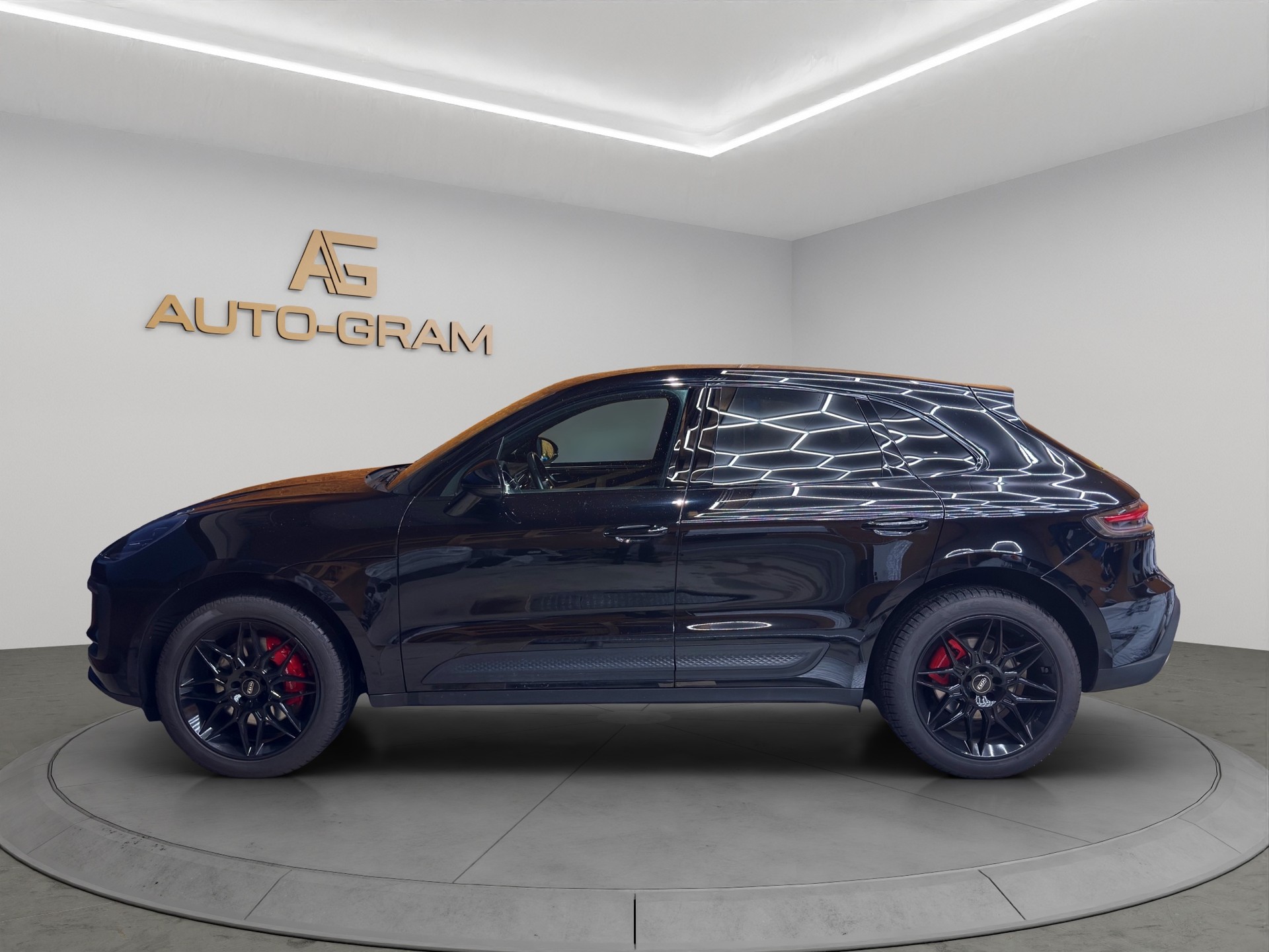 PORSCHE Macan S PDK-showroom-element-1
