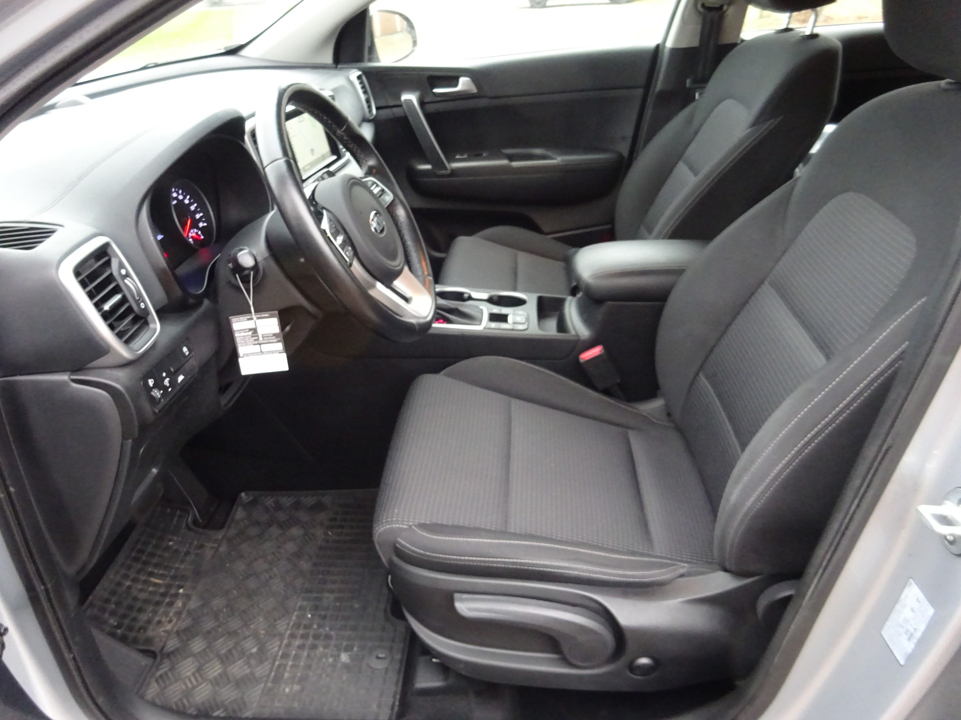 KIA Sportage 1.6CRDi Mild Hybrid Power 2020 - MIT WERKSGARANTIE4WD Automat - MFK 11.2025 - AHK 1600KG-image-6