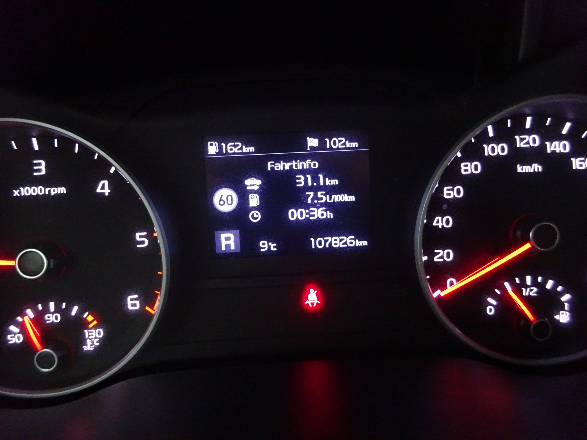 KIA Sportage 1.6CRDi Mild Hybrid Power 2020 - MIT WERKSGARANTIE4WD Automat - MFK 11.2025 - AHK 1600KG-image-12