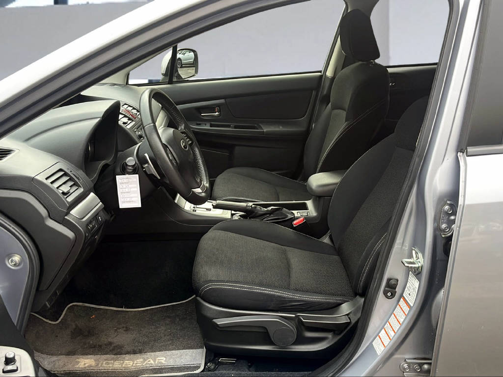 SUBARU XV 2.0i Swiss Two-image-9