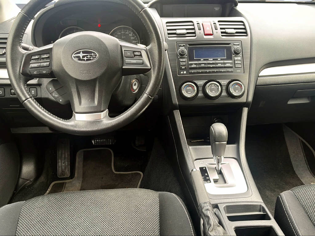 SUBARU XV 2.0i Swiss Two-image-12