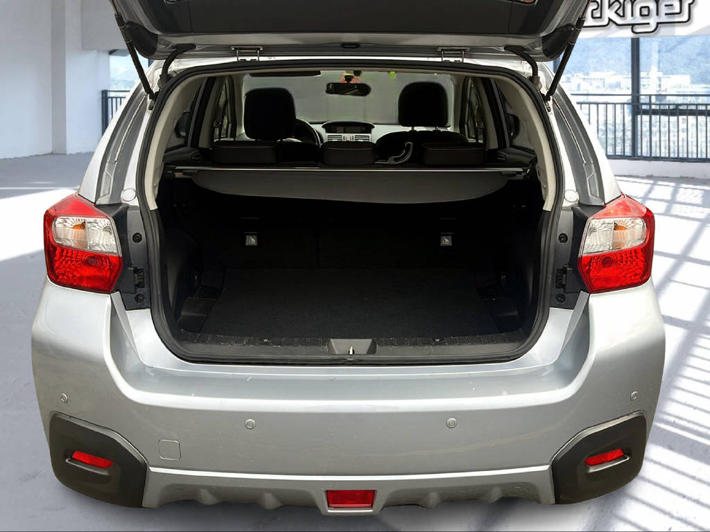 SUBARU XV 2.0i Swiss Two-image-6