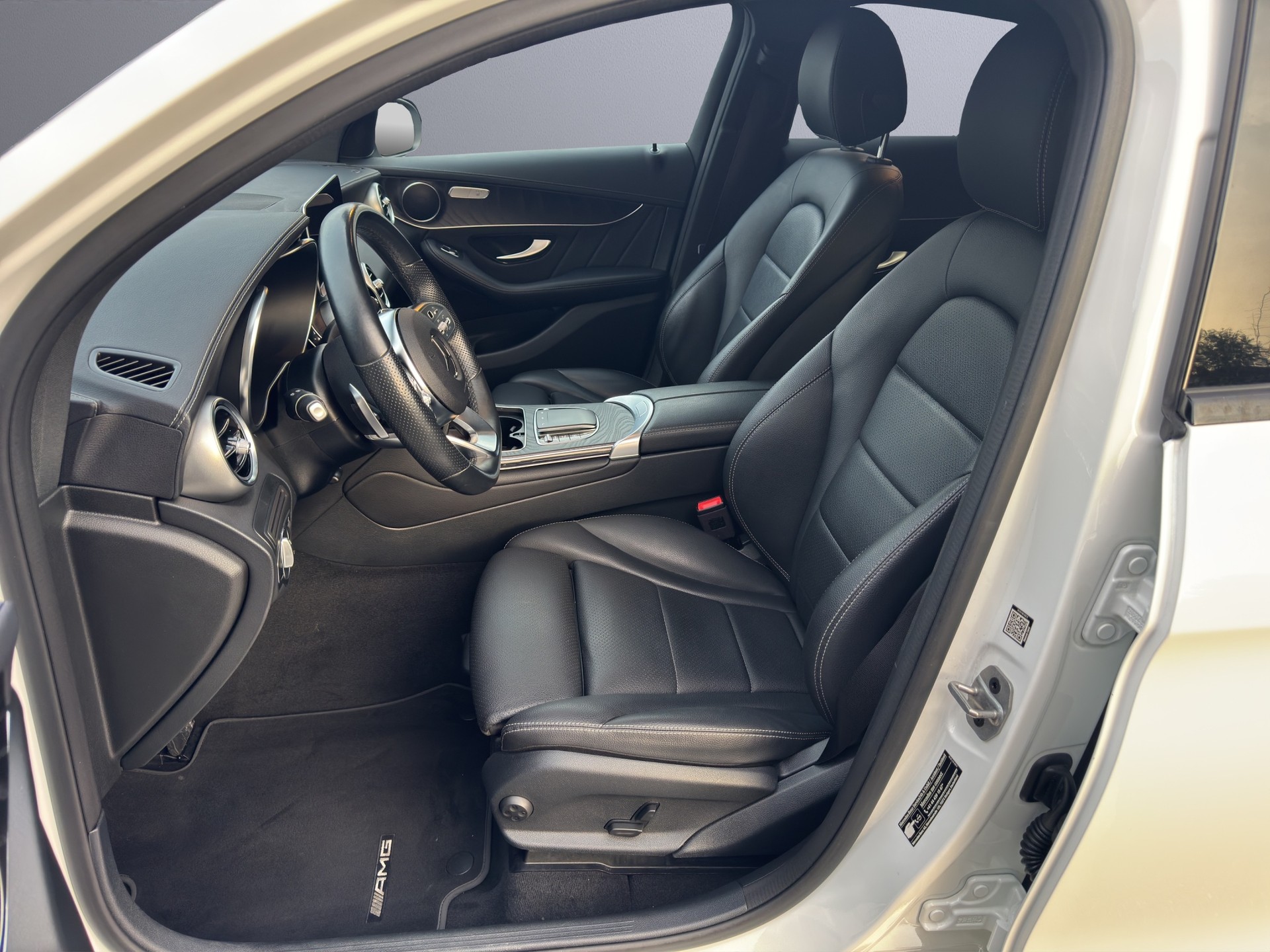 MERCEDES-BENZ GLC Coupé 200 AMG Line 4Matic 9G-Tronic-image-10