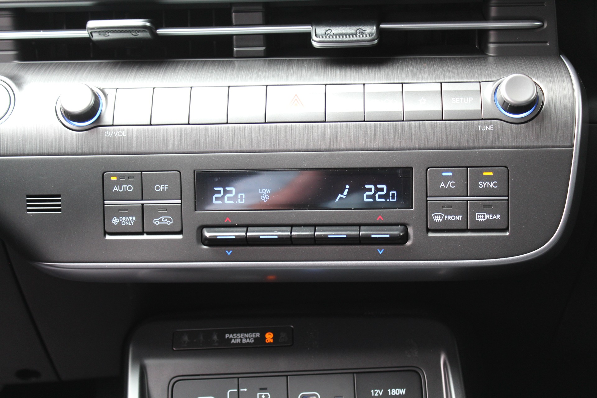 HYUNDAI Kona 1.6 GDi HEV Amplia DCT-image-15