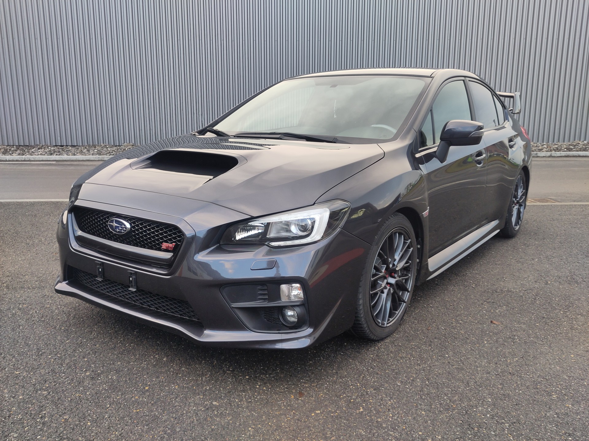 SUBARU WRX 2.5 Turbo 4WD STI Sport S-showroom-element-1