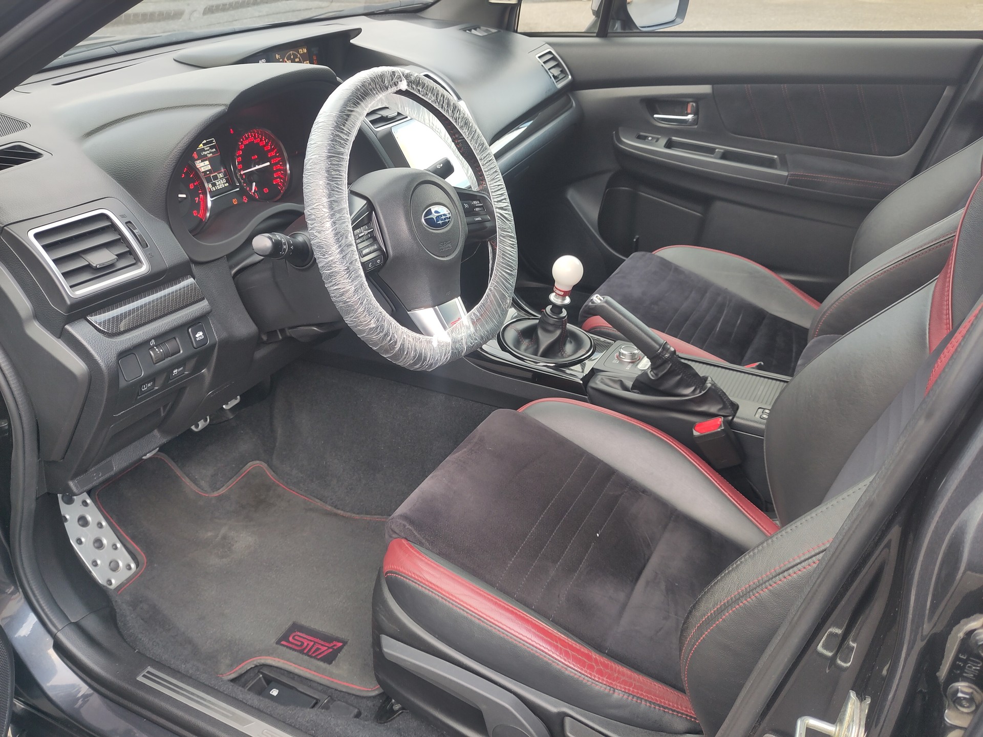 SUBARU WRX 2.5 Turbo 4WD STI Sport S-showroom-element-3