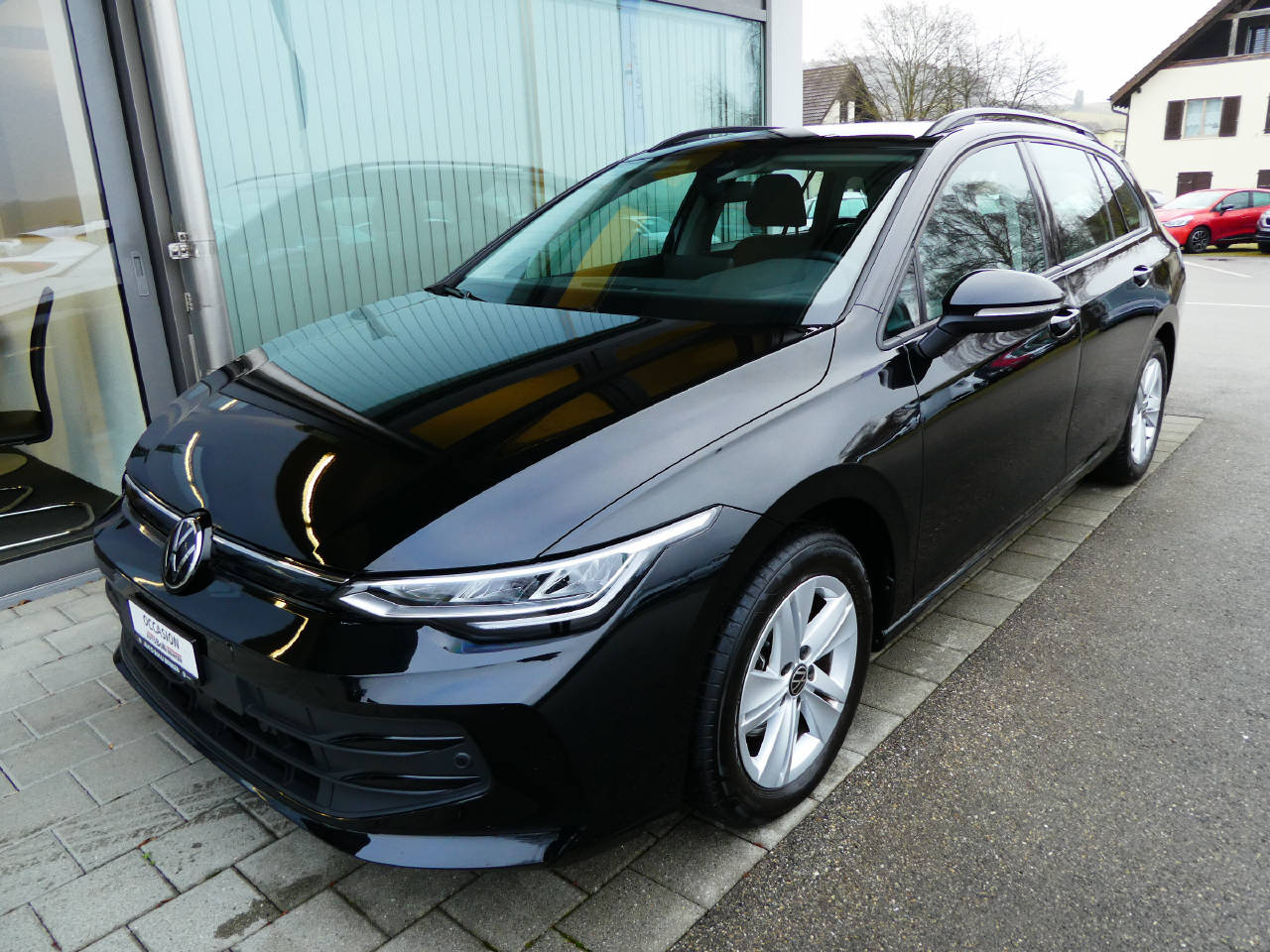 VW Golf VIII Variant 1.5 eTSI Life DSG-showroom-element-1