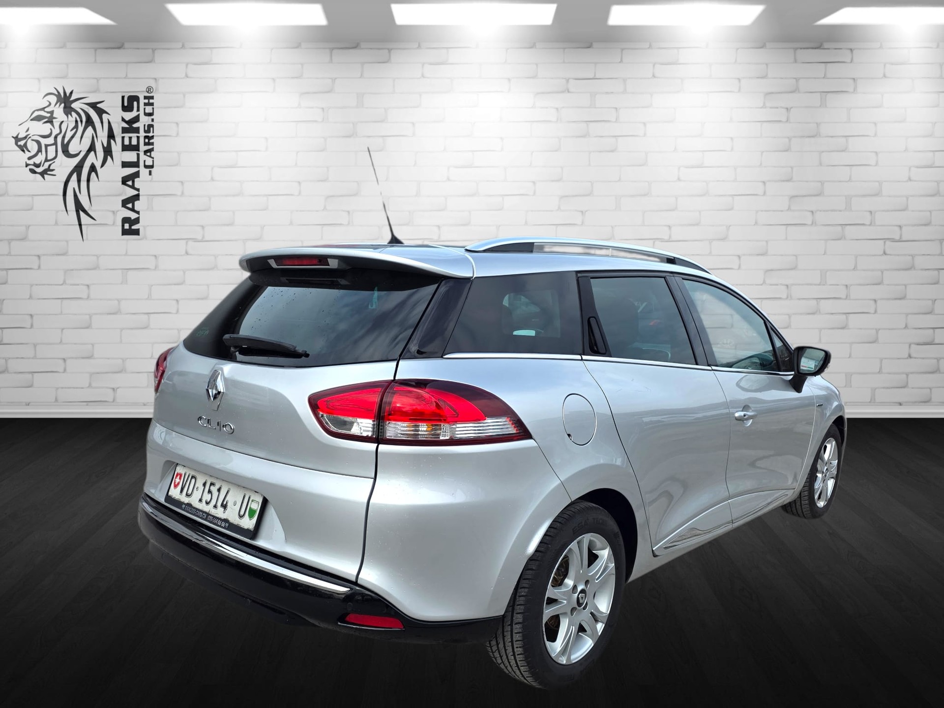 RENAULT Clio Grandtour 1.2 16V T Iconic EDC-showroom-element-2