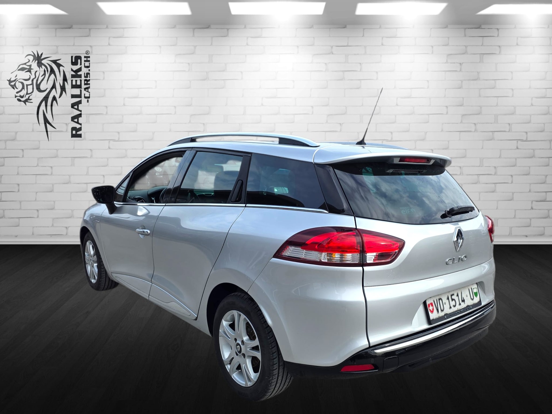 RENAULT Clio Grandtour 1.2 16V T Iconic EDC-showroom-element-3