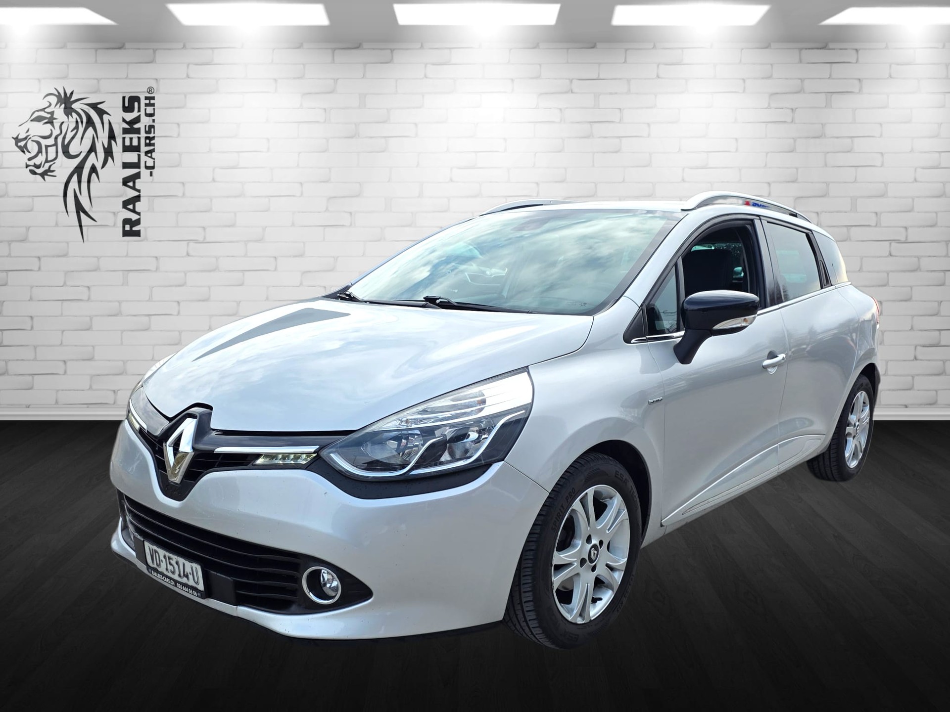 RENAULT Clio Grandtour 1.2 16V T Iconic EDC