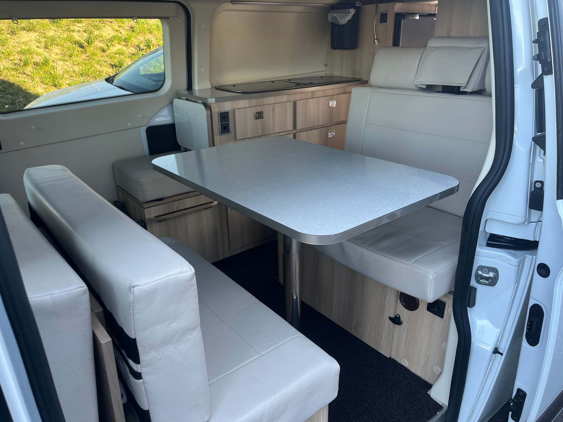 FORD Transit Custom 320 L1H1 Camper Dreamer Cap Land-image-9