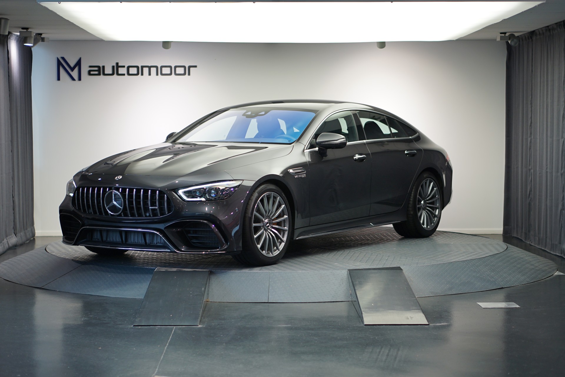 MERCEDES-BENZ AMG GT 4 63 S 4Matic+ Speedshift MCT *AHK* *Burmester* *Keramik Bremsanlage*