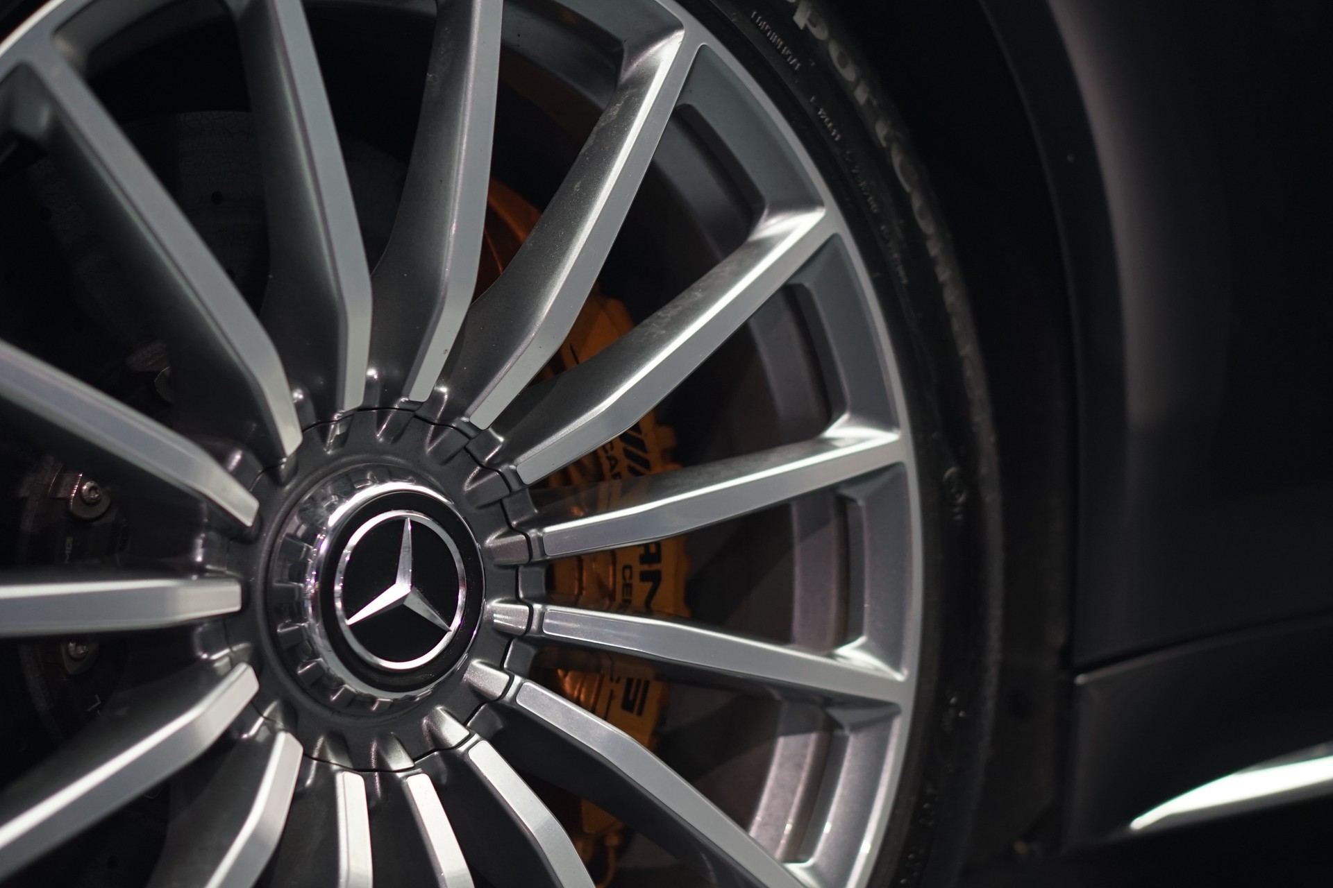 MERCEDES-BENZ AMG GT 4 63 S 4Matic+ Speedshift MCT *AHK* *Burmester* *Keramik Bremsanlage*-image-52