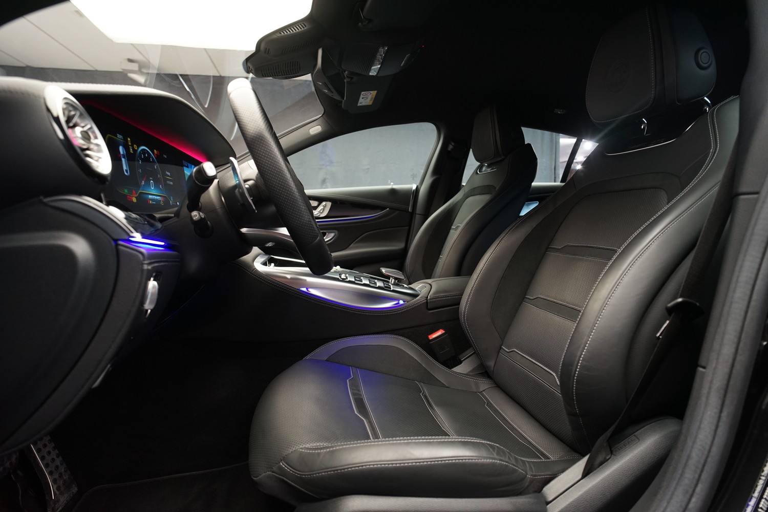 MERCEDES-BENZ AMG GT 4 63 S 4Matic+ Speedshift MCT *AHK* *Burmester* *Keramik Bremsanlage*-image-17
