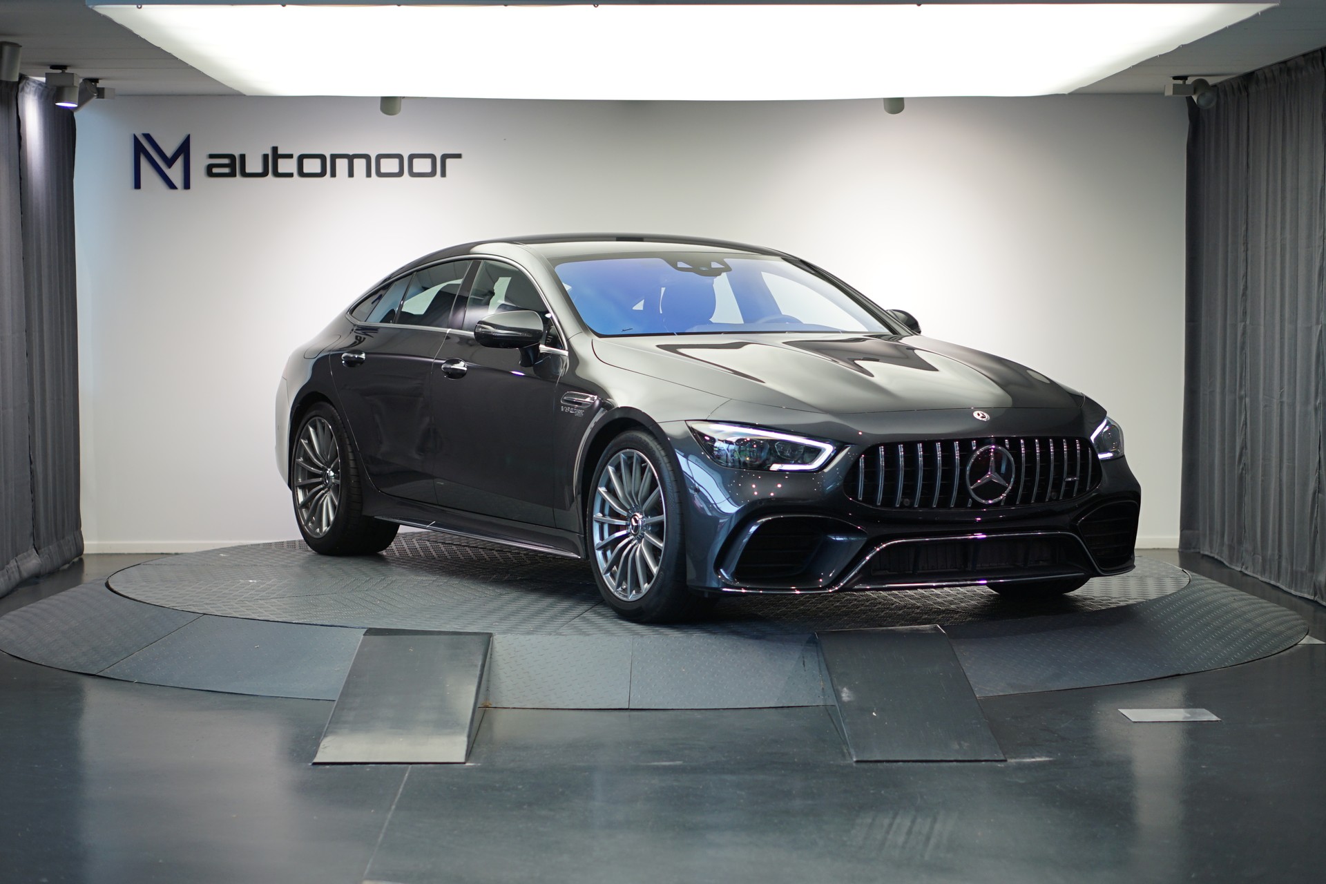 MERCEDES-BENZ AMG GT 4 63 S 4Matic+ Speedshift MCT *AHK* *Burmester* *Keramik Bremsanlage*-showroom-element-2