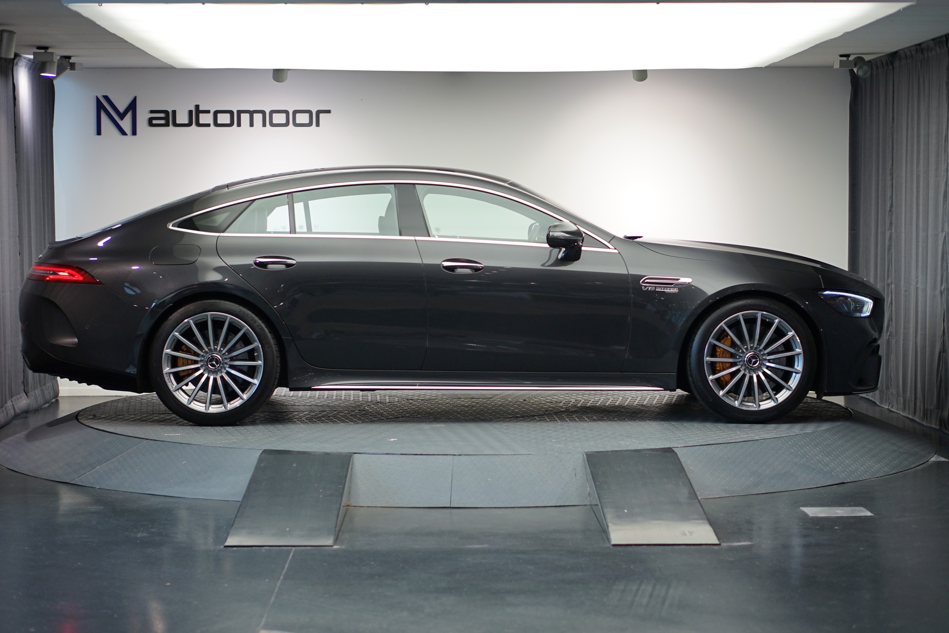 MERCEDES-BENZ AMG GT 4 63 S 4Matic+ Speedshift MCT *AHK* *Burmester* *Keramik Bremsanlage*-showroom-element-3