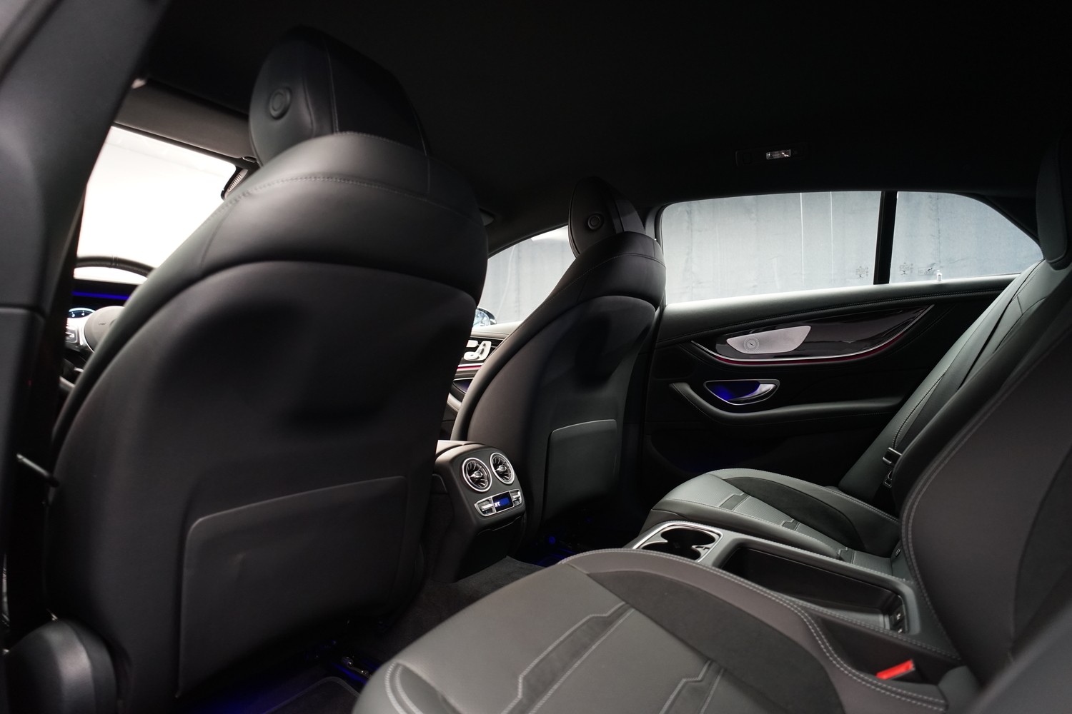 MERCEDES-BENZ AMG GT 4 63 S 4Matic+ Speedshift MCT *AHK* *Burmester* *Keramik Bremsanlage*-image-18