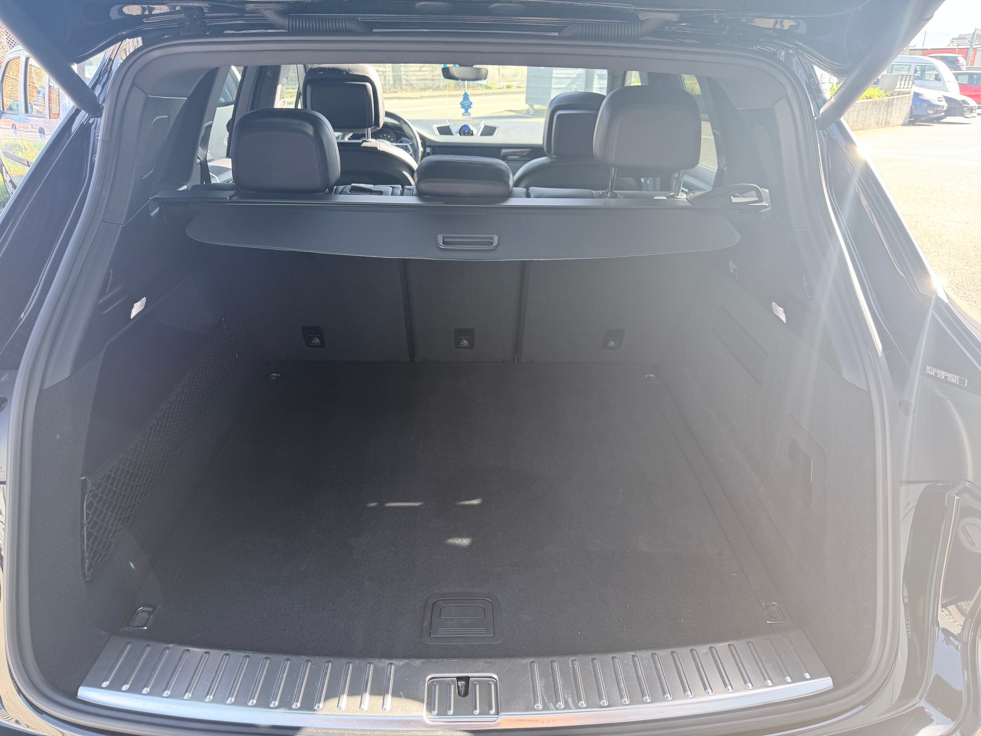 PORSCHE Cayenne-image-15