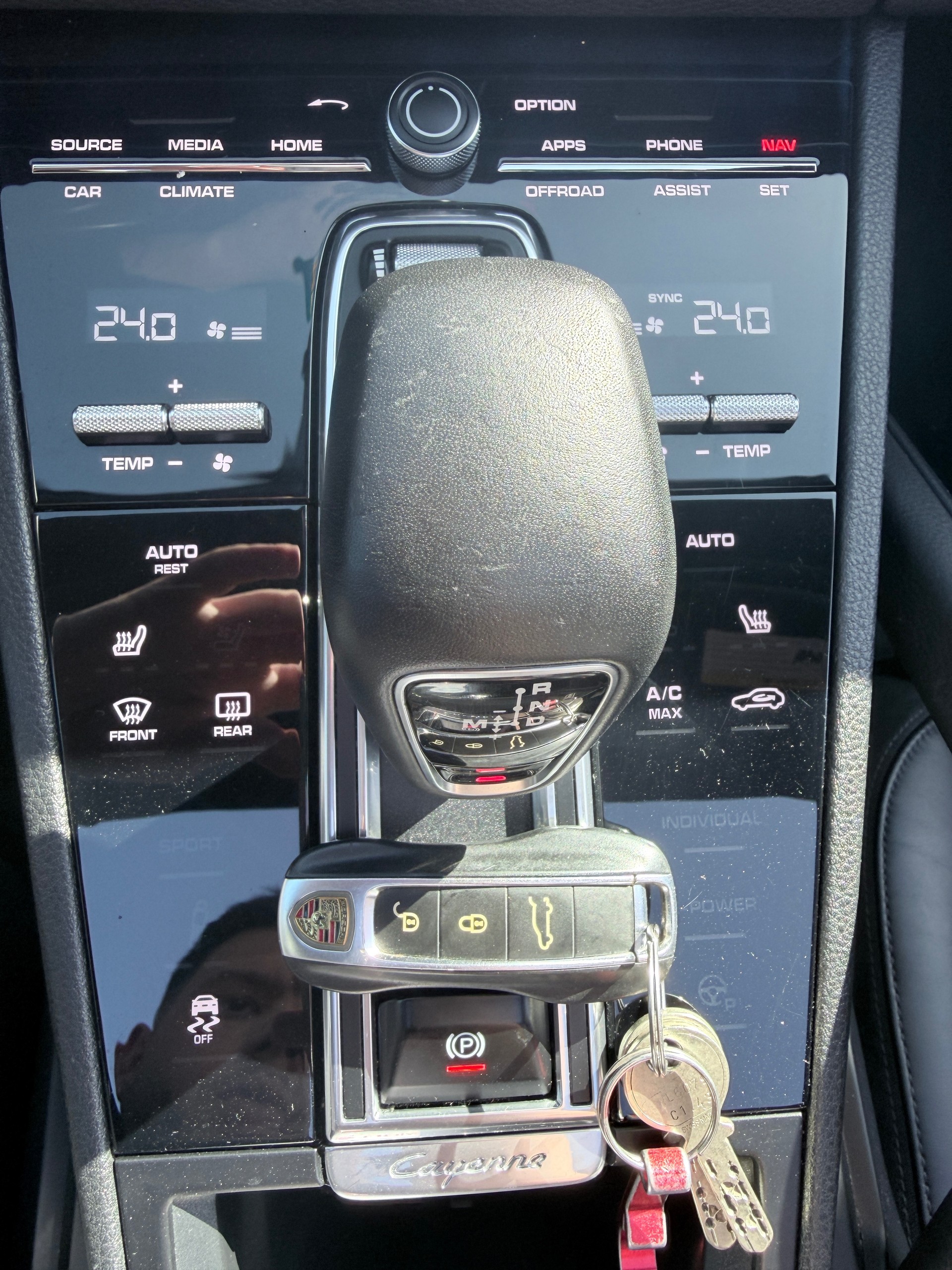 PORSCHE Cayenne-image-12