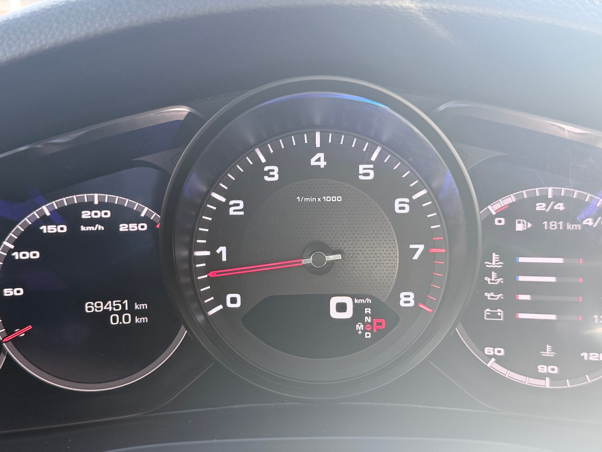 PORSCHE Cayenne-image-11