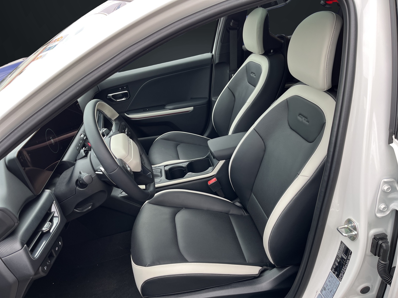 KIA K4 1.6 T-GDi GT-Line-image-8