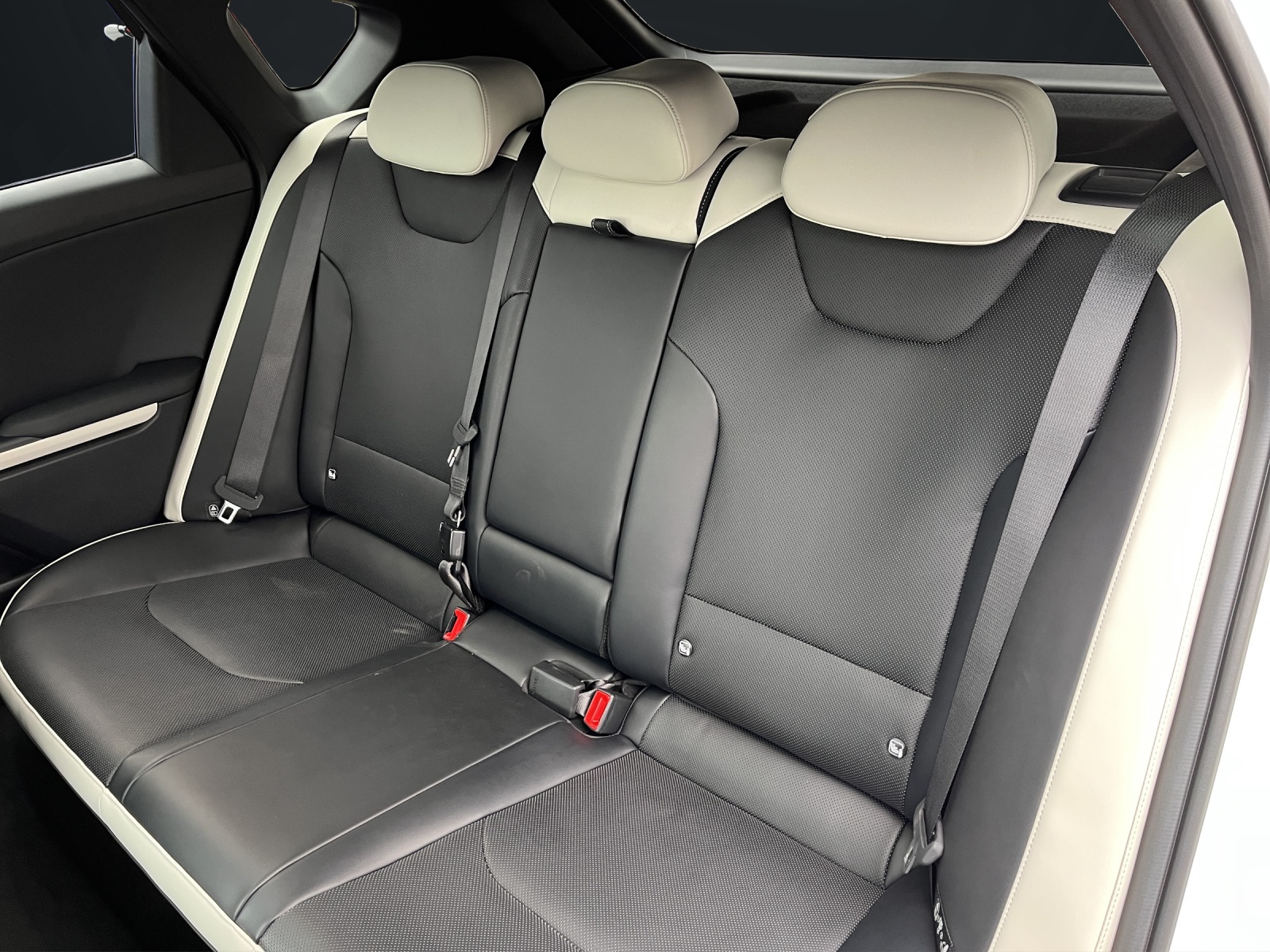 KIA K4 1.6 T-GDi GT-Line-image-9