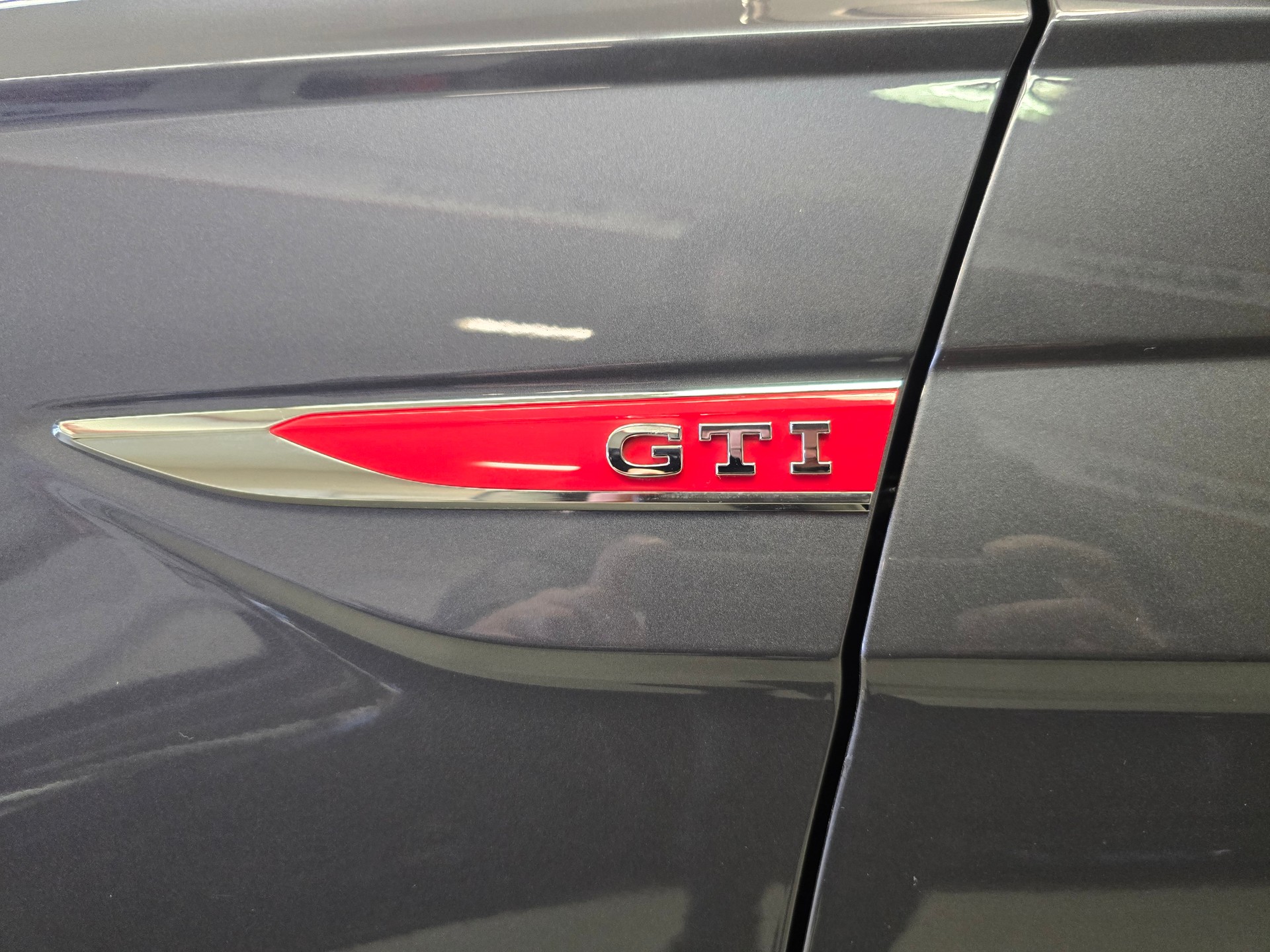 VW Polo 2.0 TSI GTI DSG-image-9