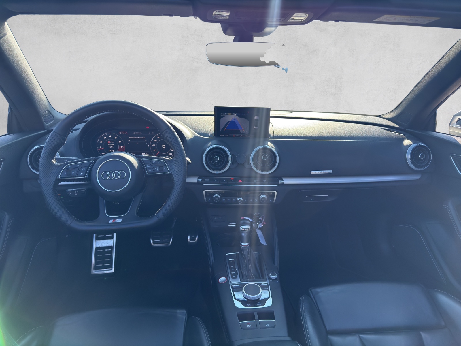 AUDI S3 Cabriolet 2.0 TFSI quattro S-tronic-image-9