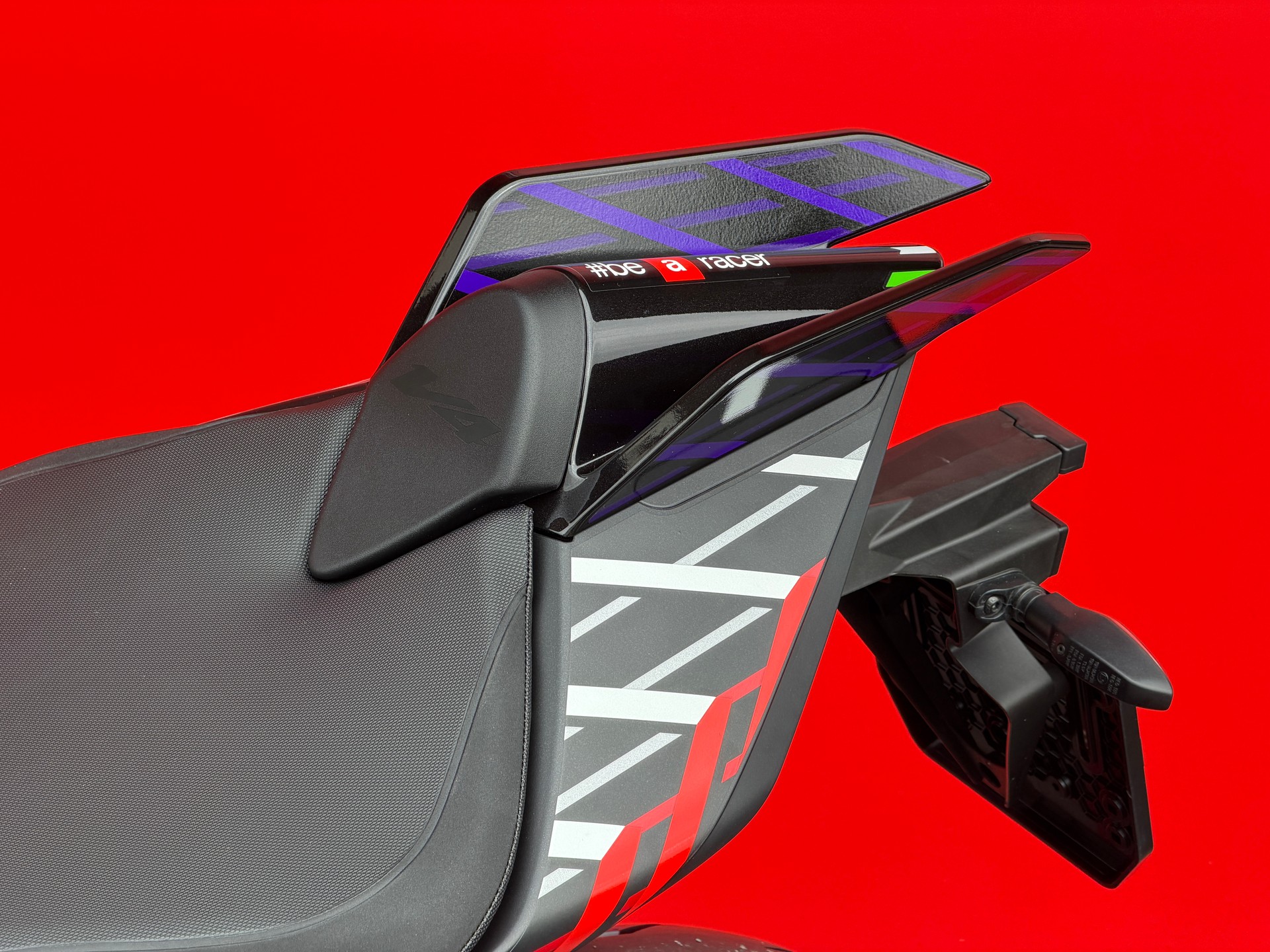 APRILIA Tuono V4 1100 E5+ Factory-image-11