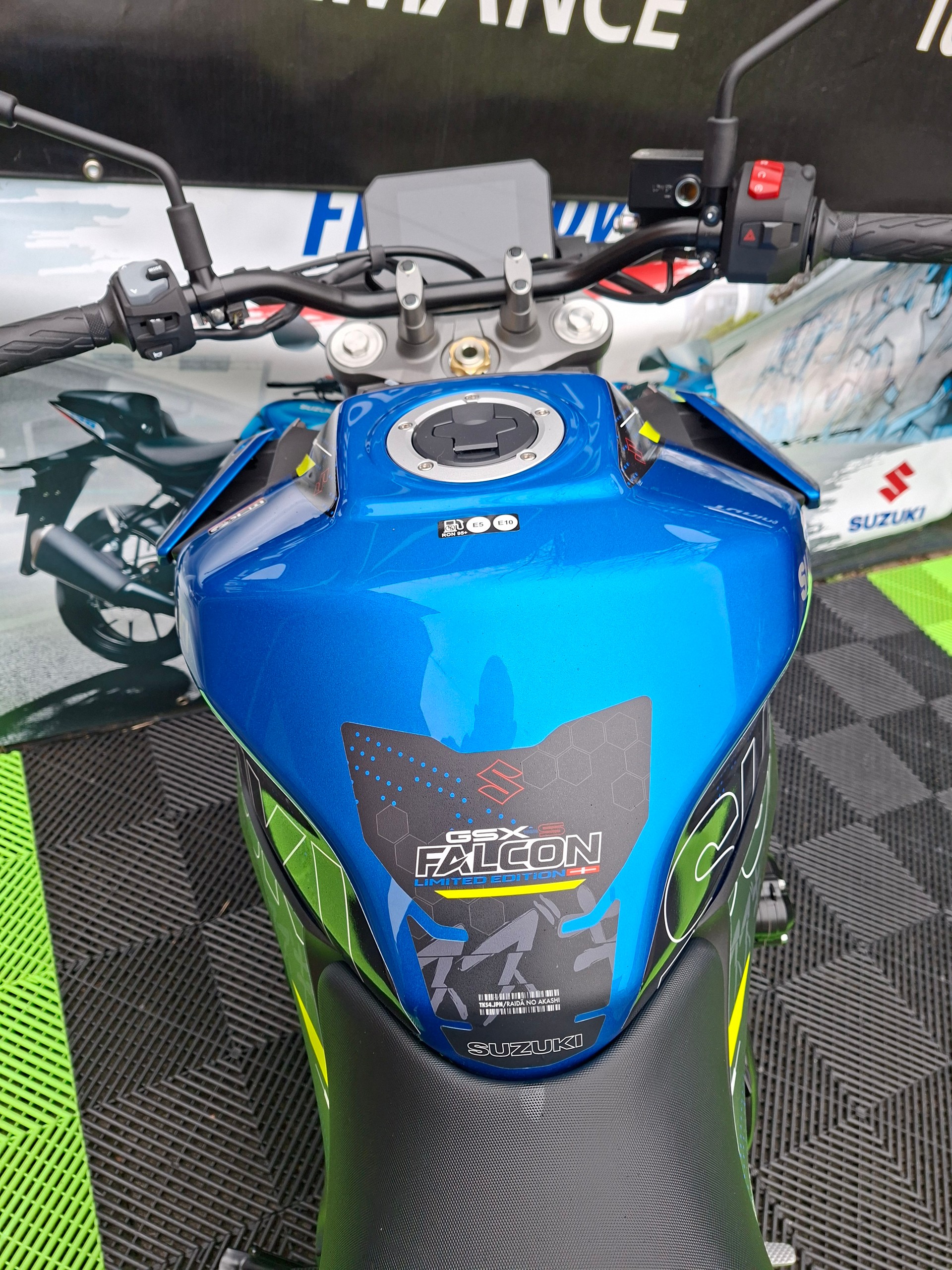 SUZUKI GSX-S 950 Falcon-image-9