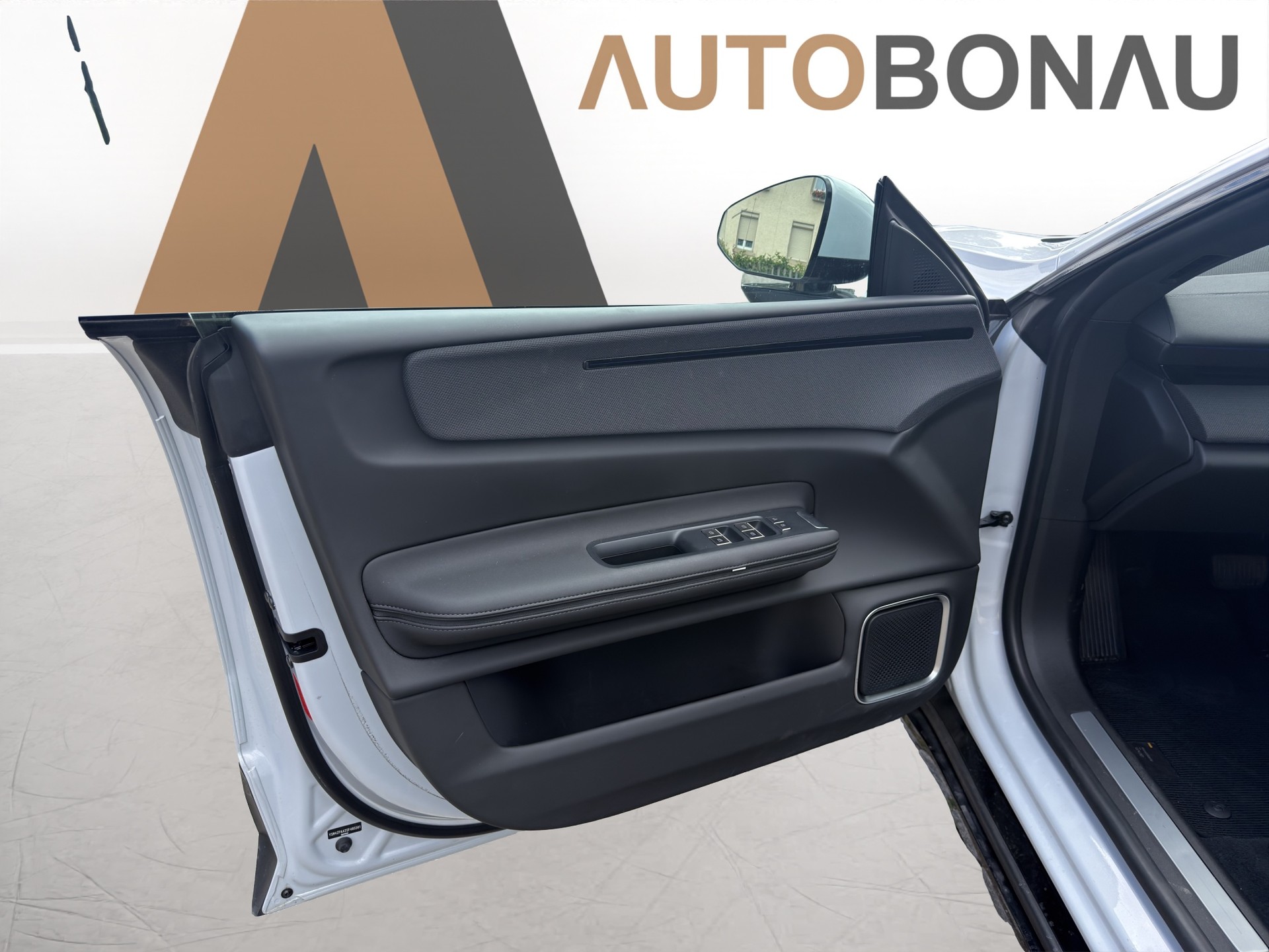 POLESTAR 4 Long Range Dual Motor-image-10