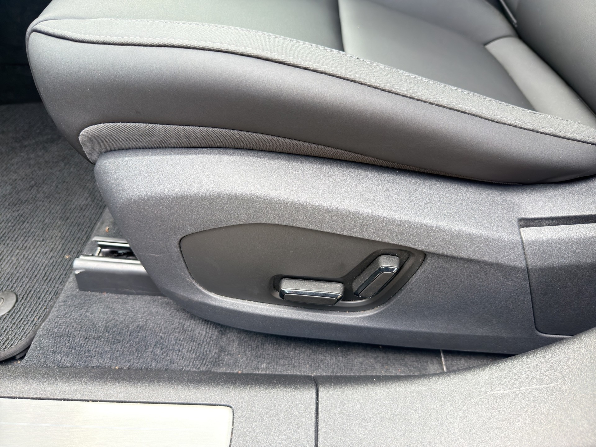 POLESTAR 4 Long Range Dual Motor-image-37
