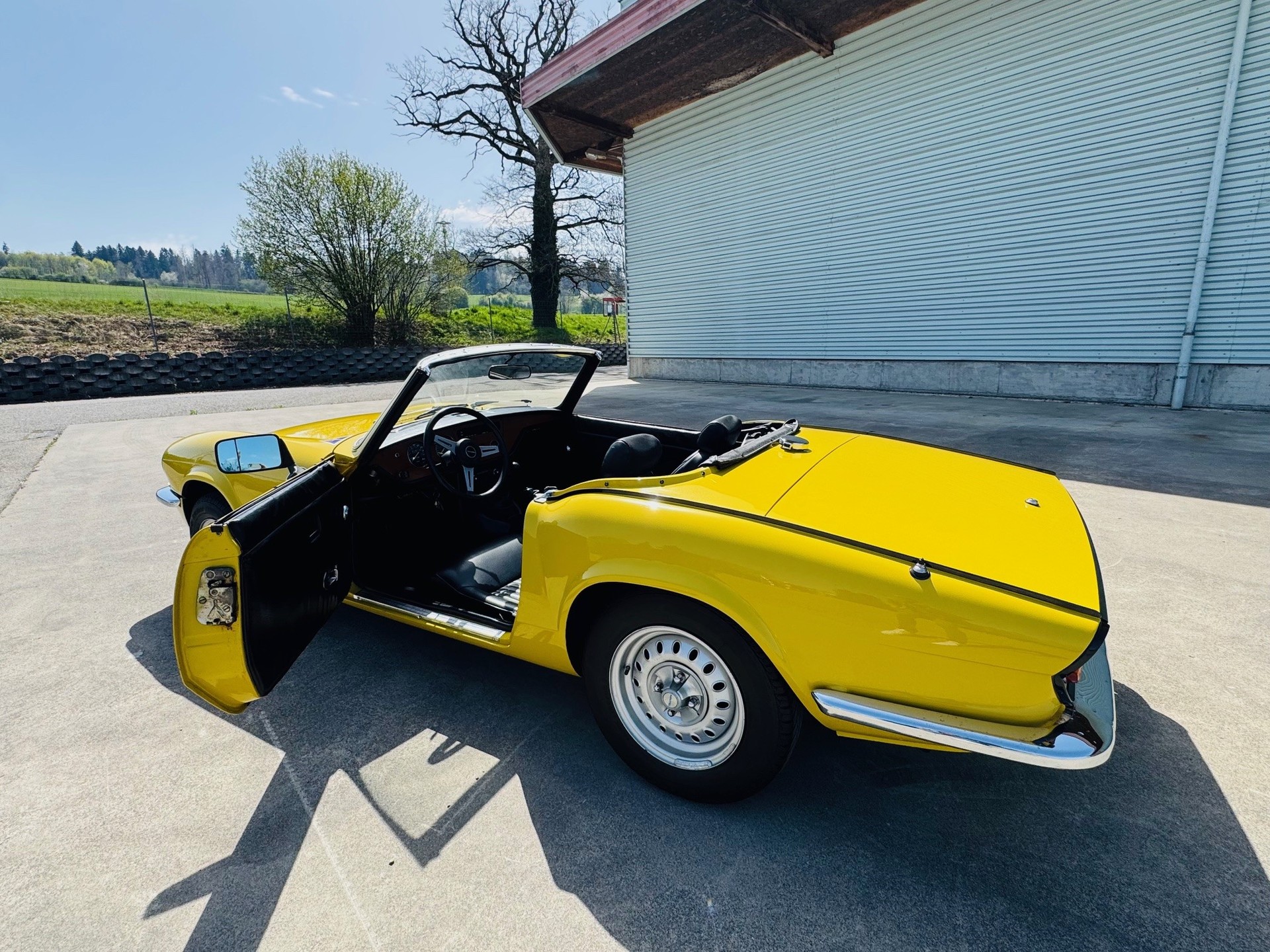 TRIUMPH 1500-image-6