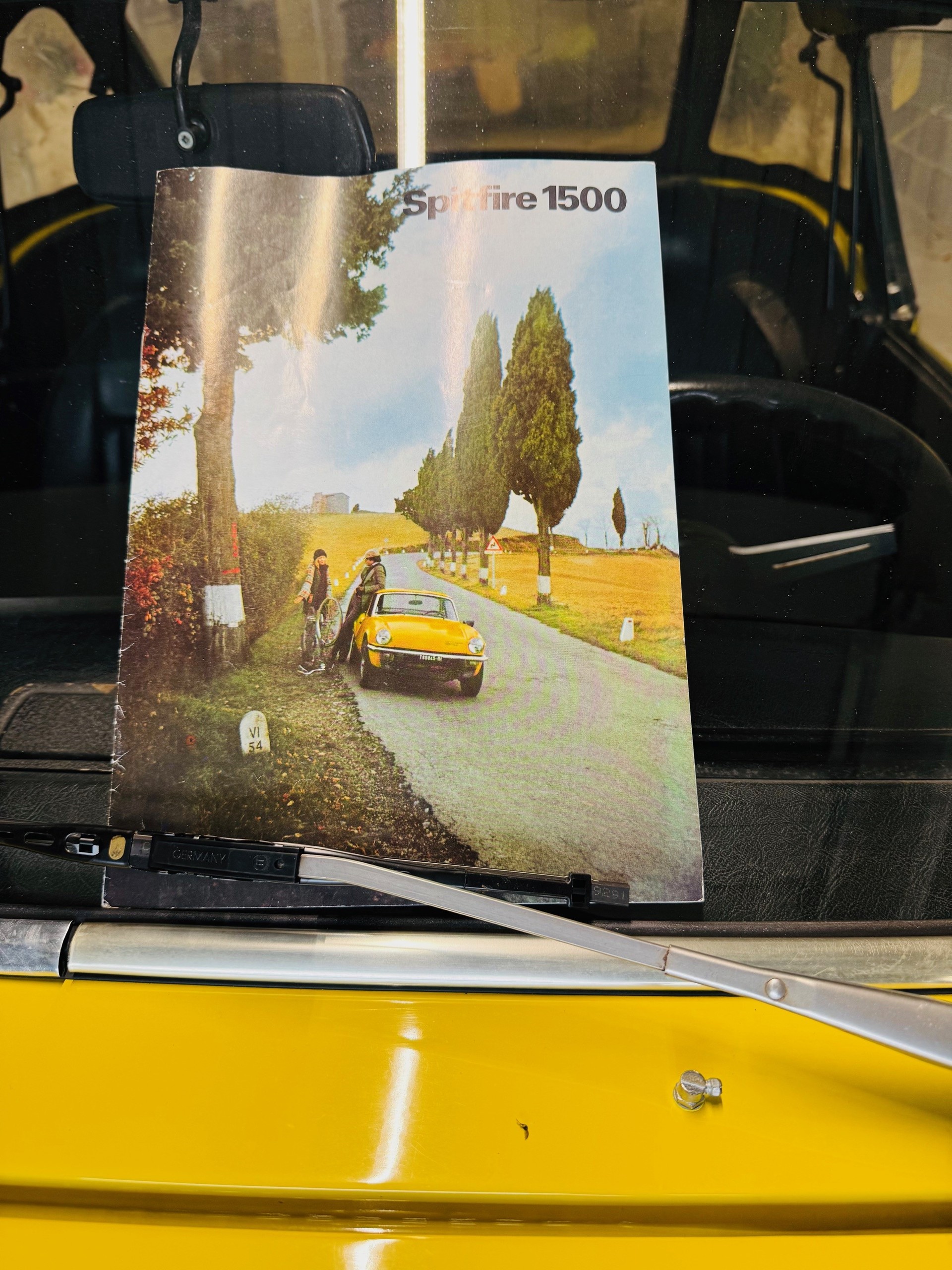 TRIUMPH 1500-image-11
