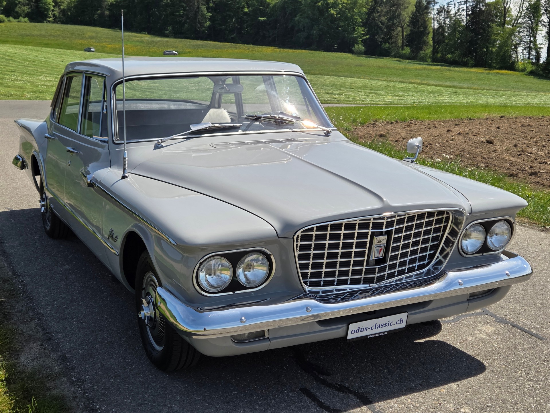 CHRYSLER Valiant M200-image-2