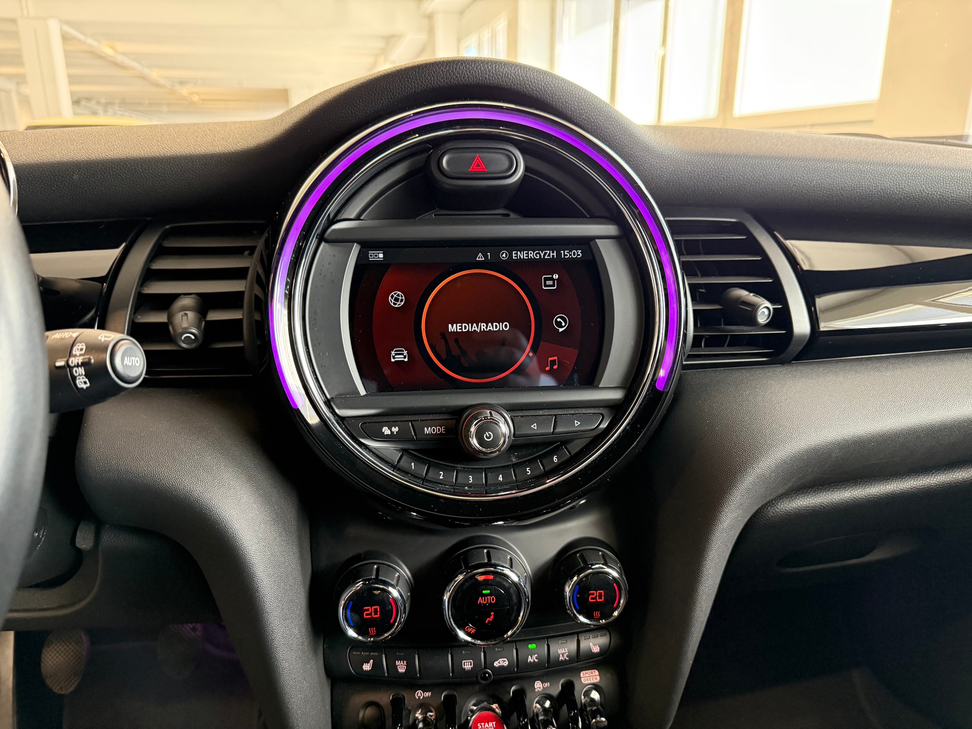 MINI Cooper-image-8
