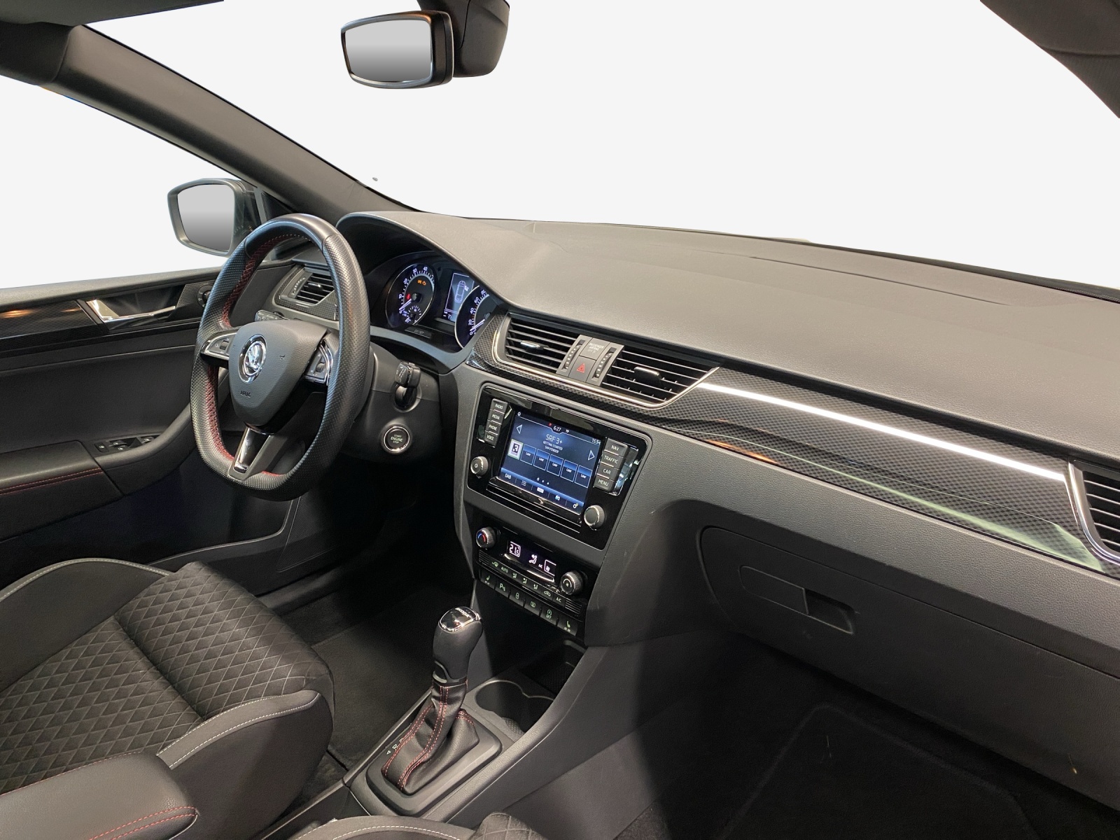 SKODA Rapid Spaceback 1.0 TSI Monte Carlo DSG-image-14