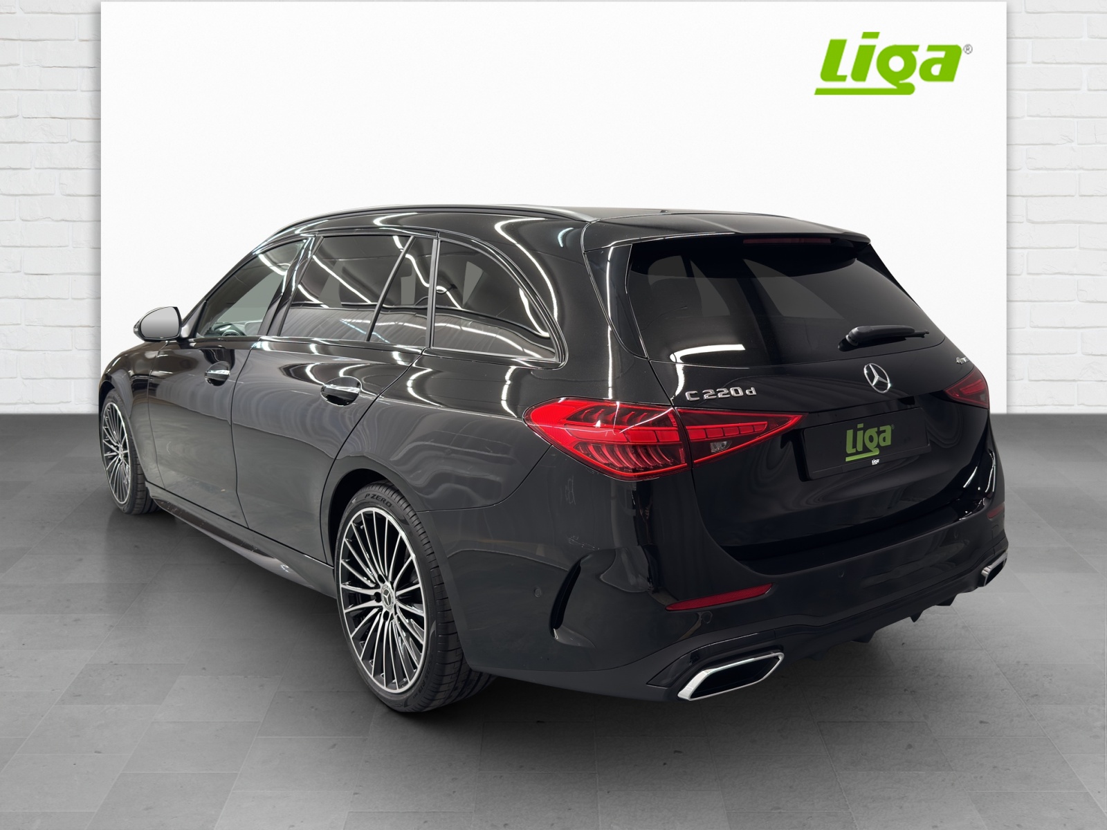 MERCEDES-BENZ C 220 d Swiss Star AMG Line 4matic Kombi-showroom-element-3