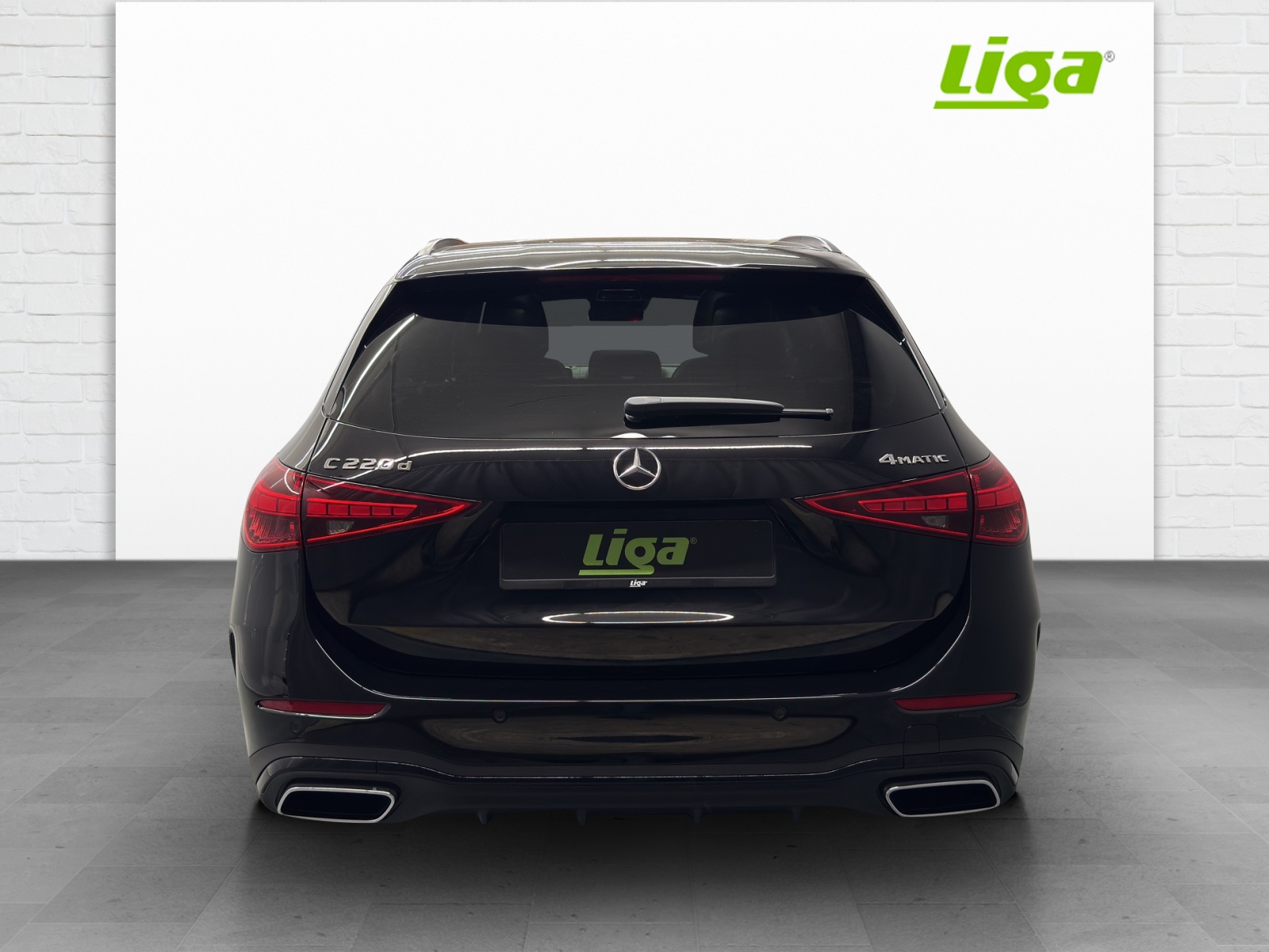 MERCEDES-BENZ C 220 d Swiss Star AMG Line 4matic Kombi-image-4