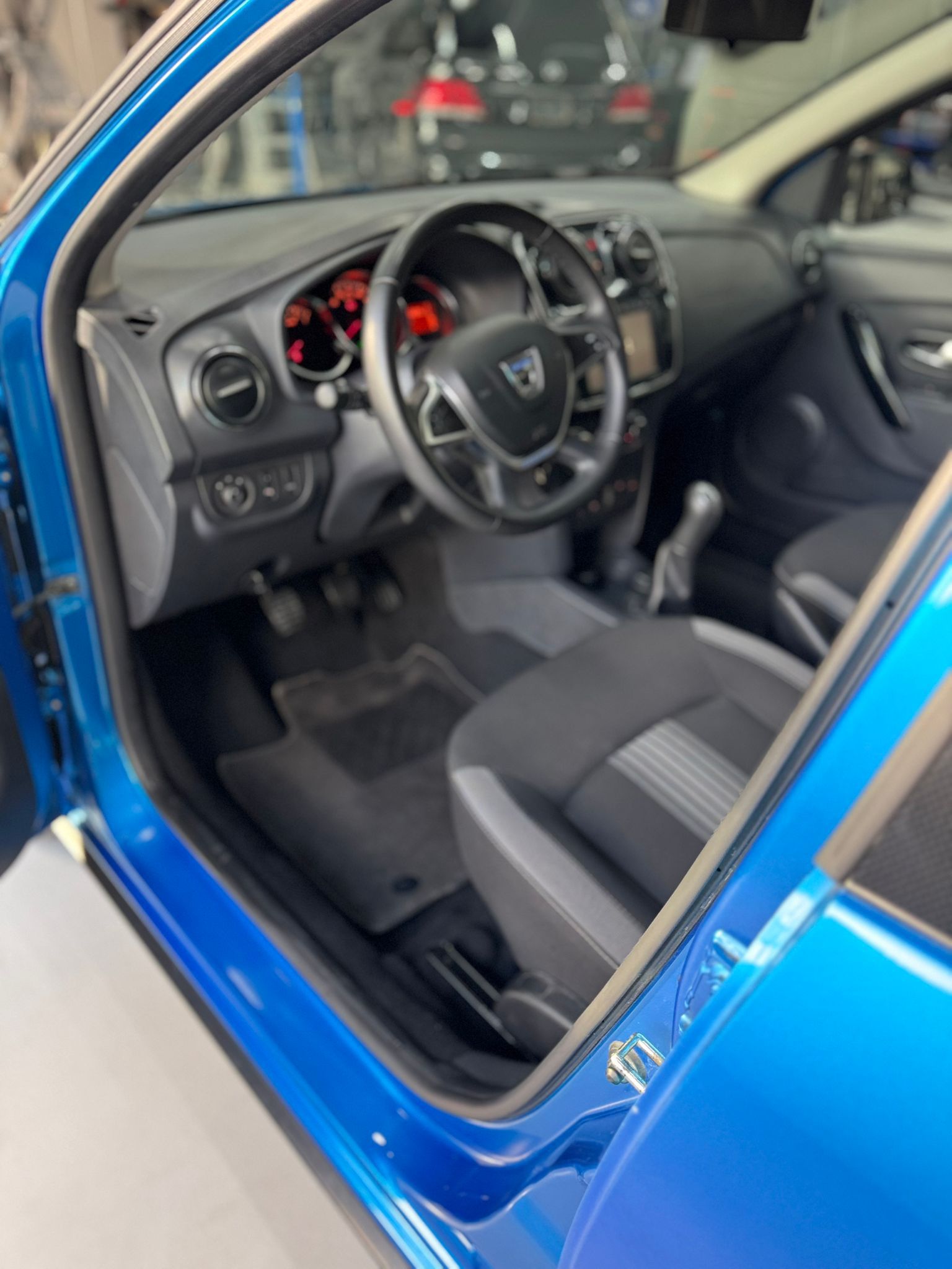 DACIA Sandero TCe 90 Stepway Unlimited 2 Allrad-image-10