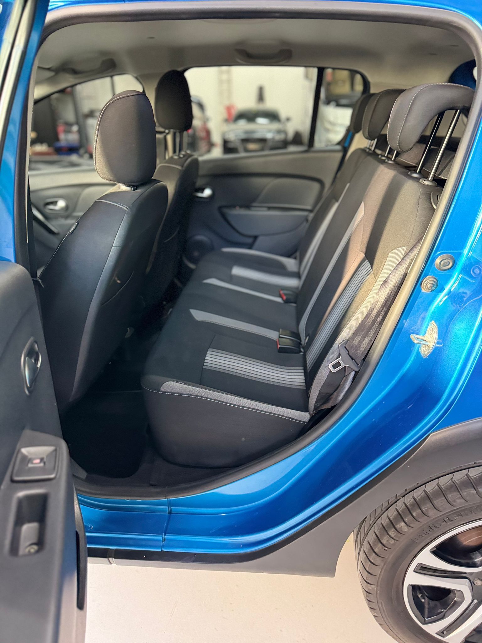 DACIA Sandero TCe 90 Stepway Unlimited 2 Allrad-image-15